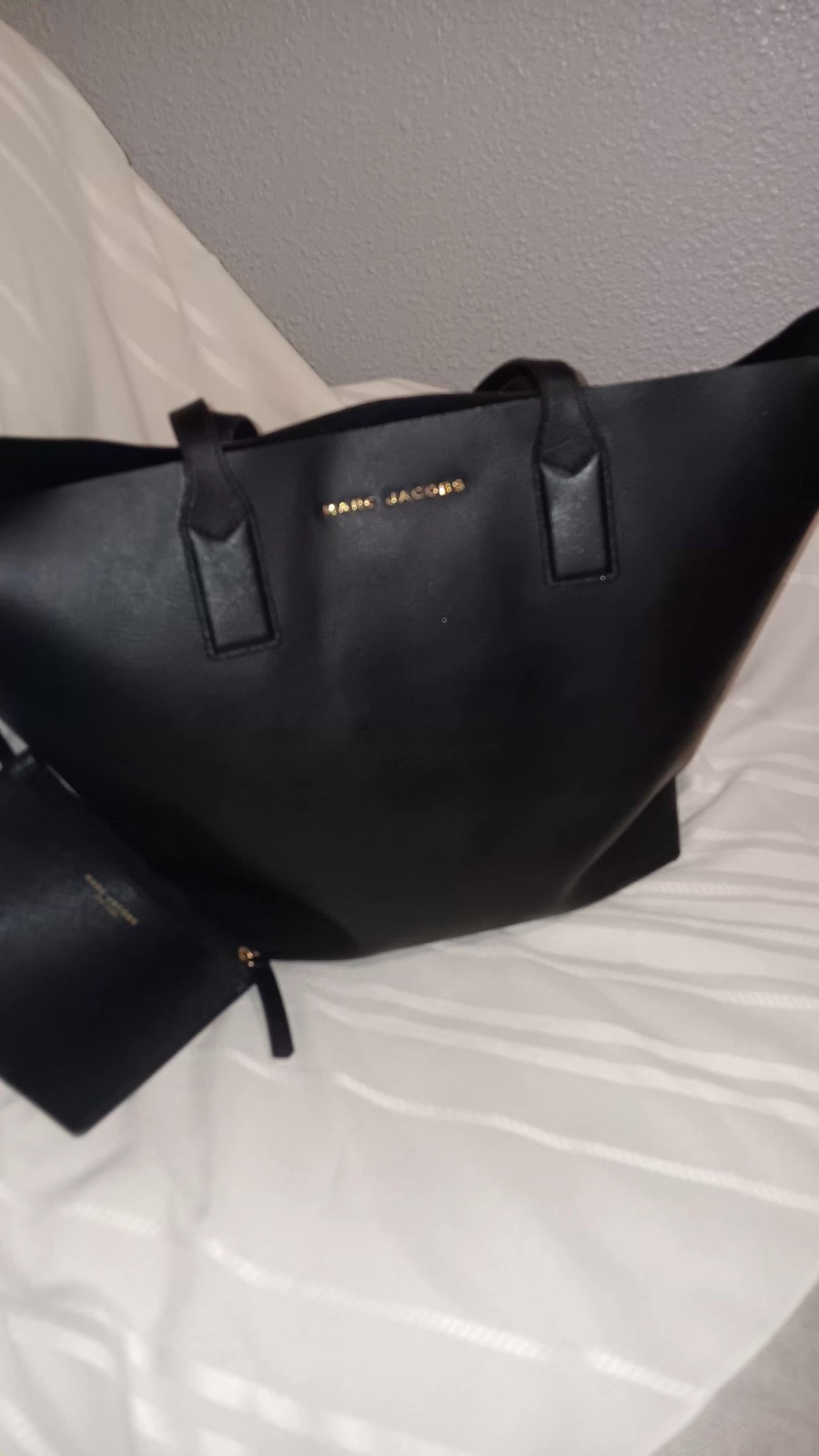 Marc Jacobs Wingman Tote in classic black
