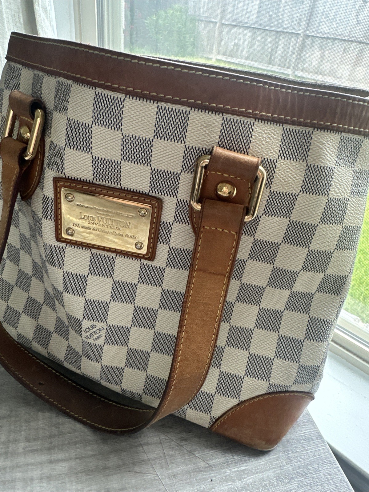 Louis Vuitton Hampstead Shoulder Bag MM Beige/Gray Canvas