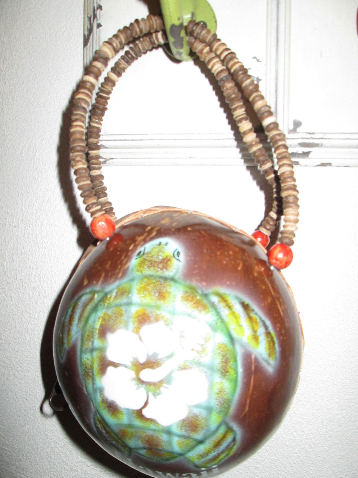 Coconut Shell Purse Bag Sea Turtle w Flower Beaded Hawaii Zip Top Novelty