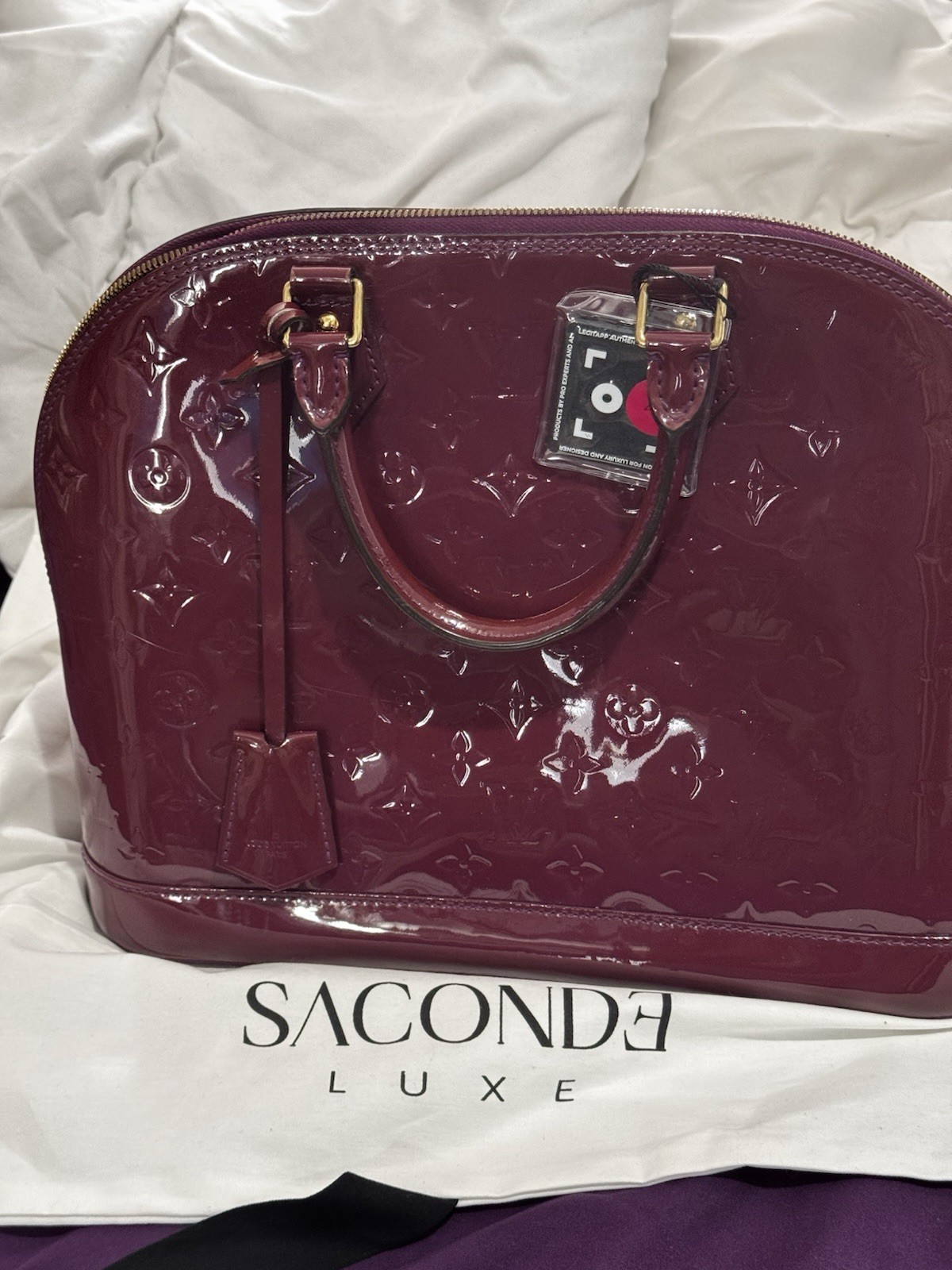Louis Vuitton Monogram Vernis Alma MM Amethyst Satchel Zip Gold HW