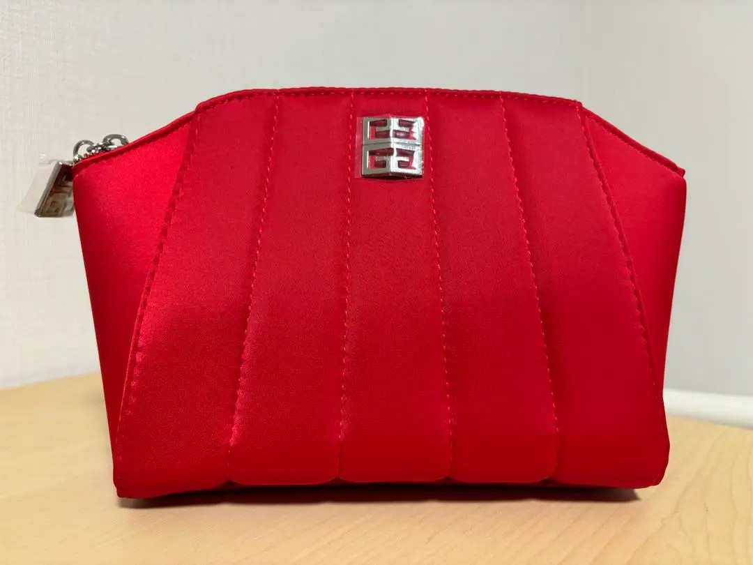 GIVENCHY Multi-Pouch Novelty 4G Mark Logo Red Silver W17cm x H12cm x T8cm Japan