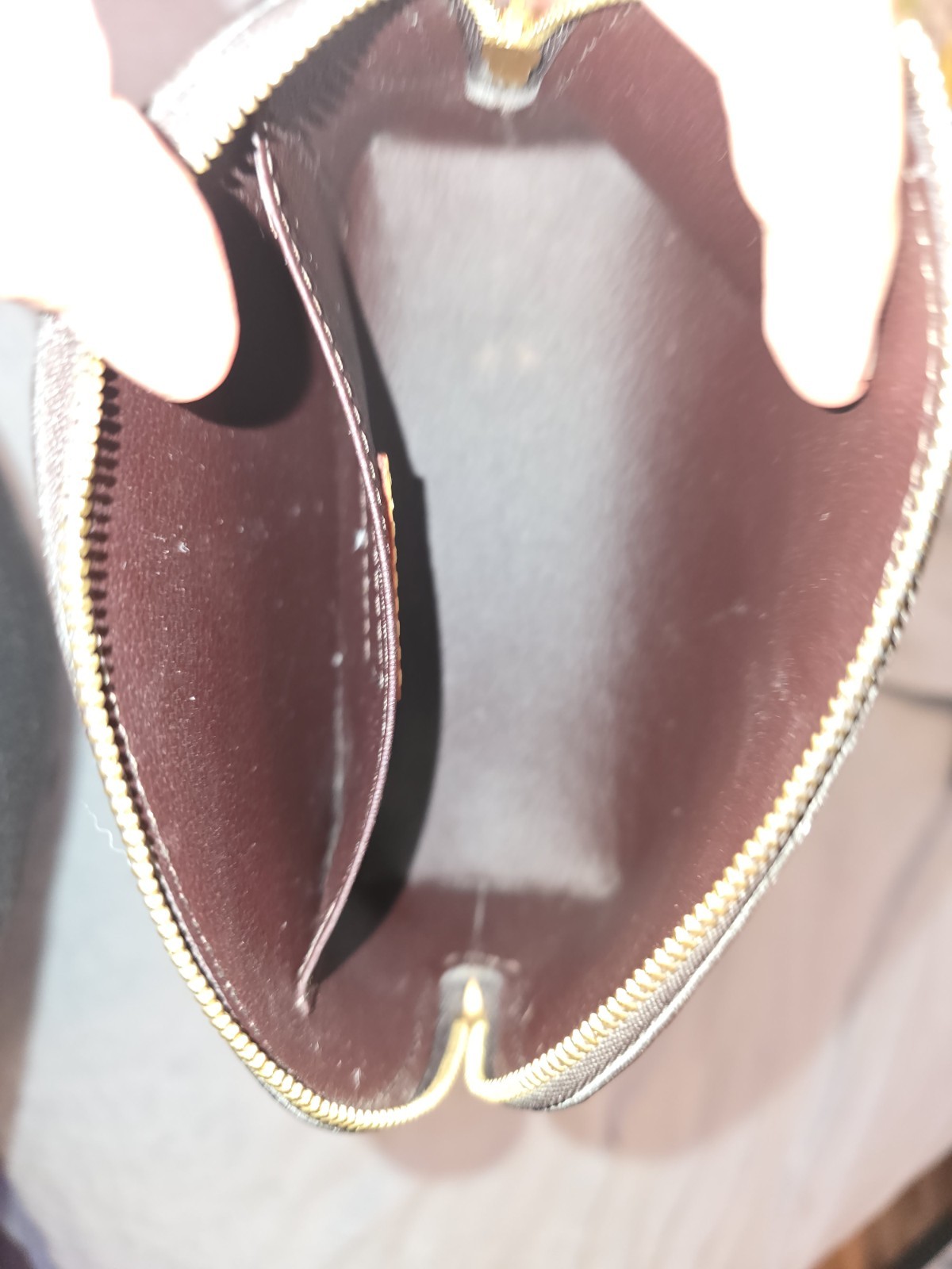 Louis Vuitton Pochette Cosmetic Pouch Amarante Leather Monogram Vernis