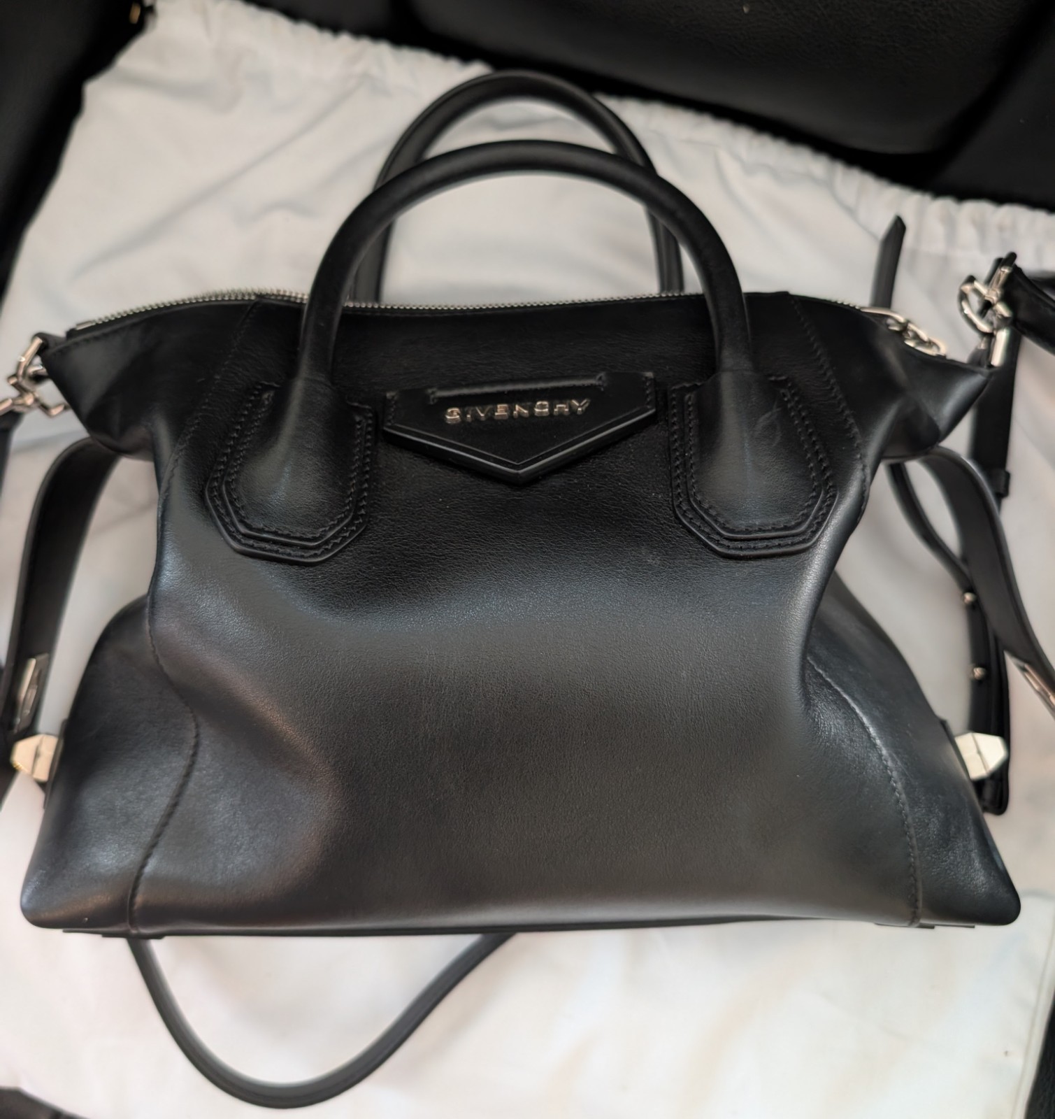100% Authentic Givenchy Antigona Soft Small Leather Handbag Black