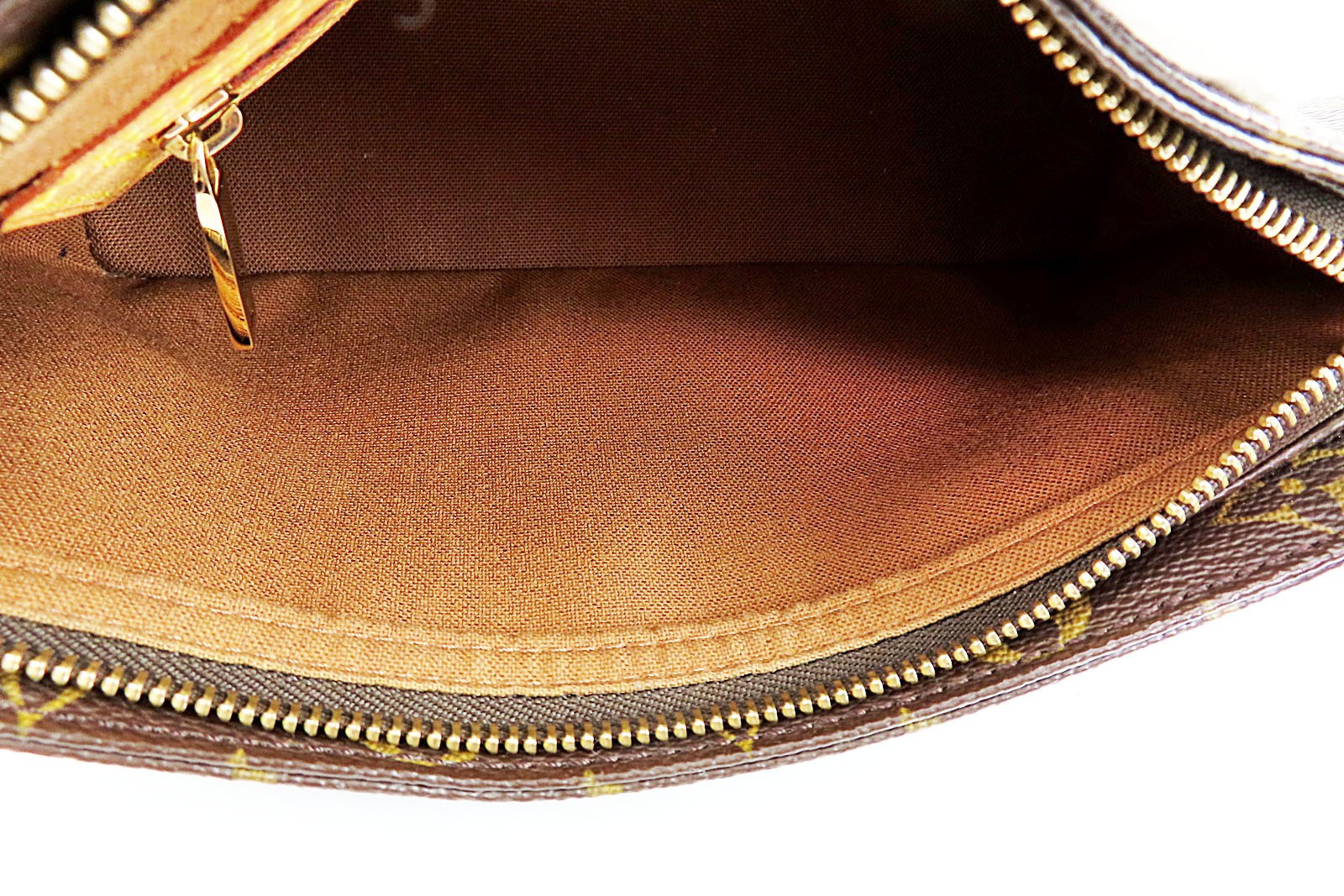 Authentic LOUIS VUITTON Trotteur Monogram Crossbody Shoulder Bag Purse #64192