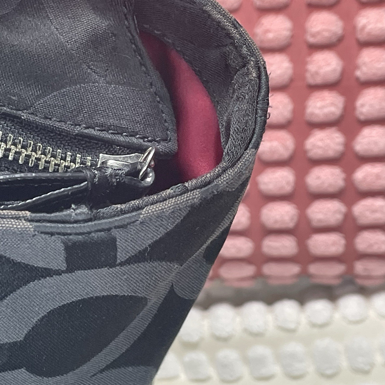 COACH BLACK MIA OP ART LUREX IN SIGNATURE SATEENISH TOTE SHOULDER BAG 20481
