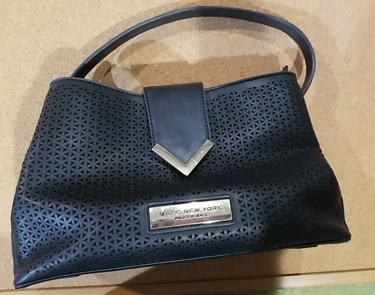 Marc New York Andrew Marc Black Shoulder Bag Magnetic Button 3 Compartments