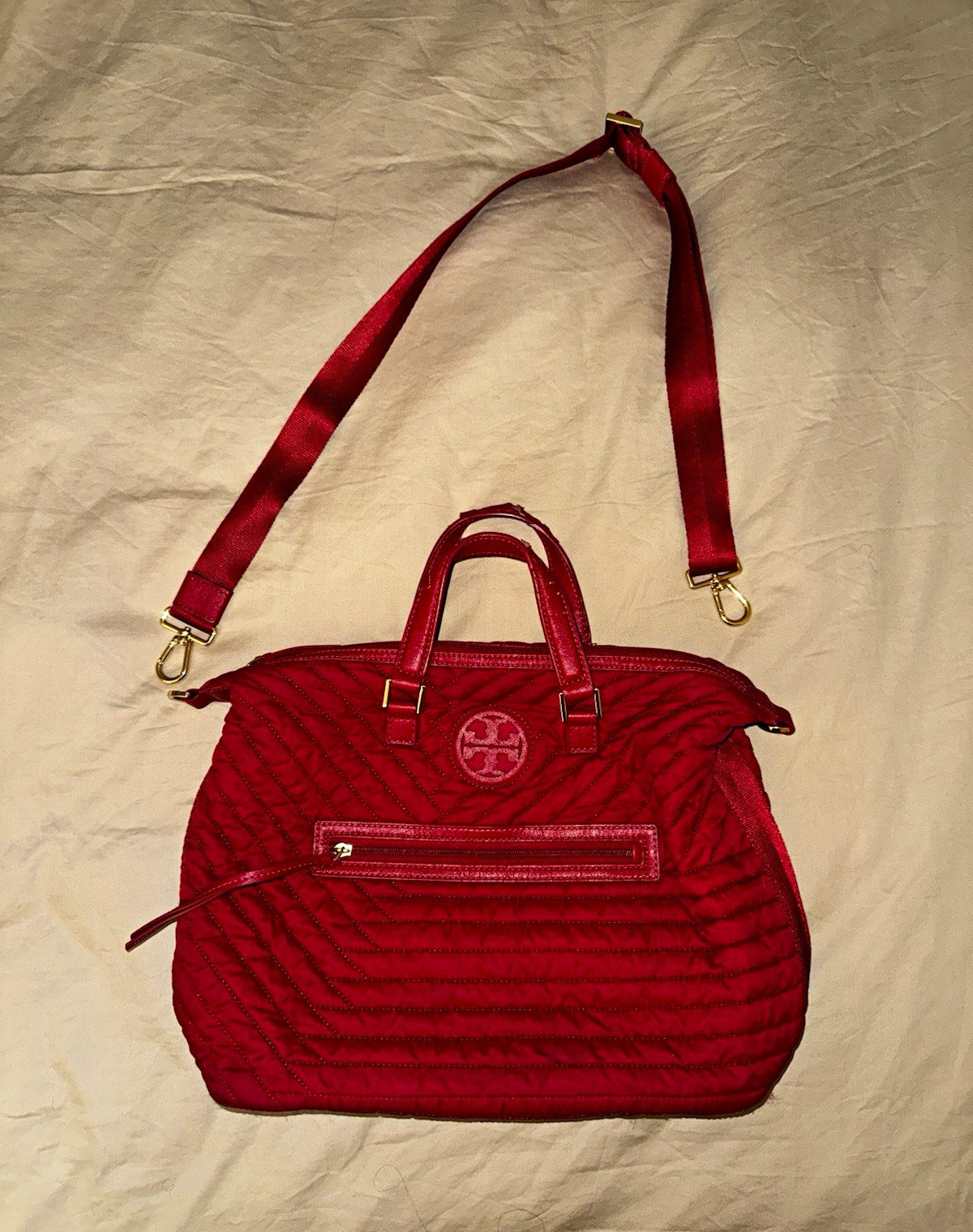 Tory Burch Red Quilted Shoulder Bag Logo Zip Detachable Strap Gold Hardware