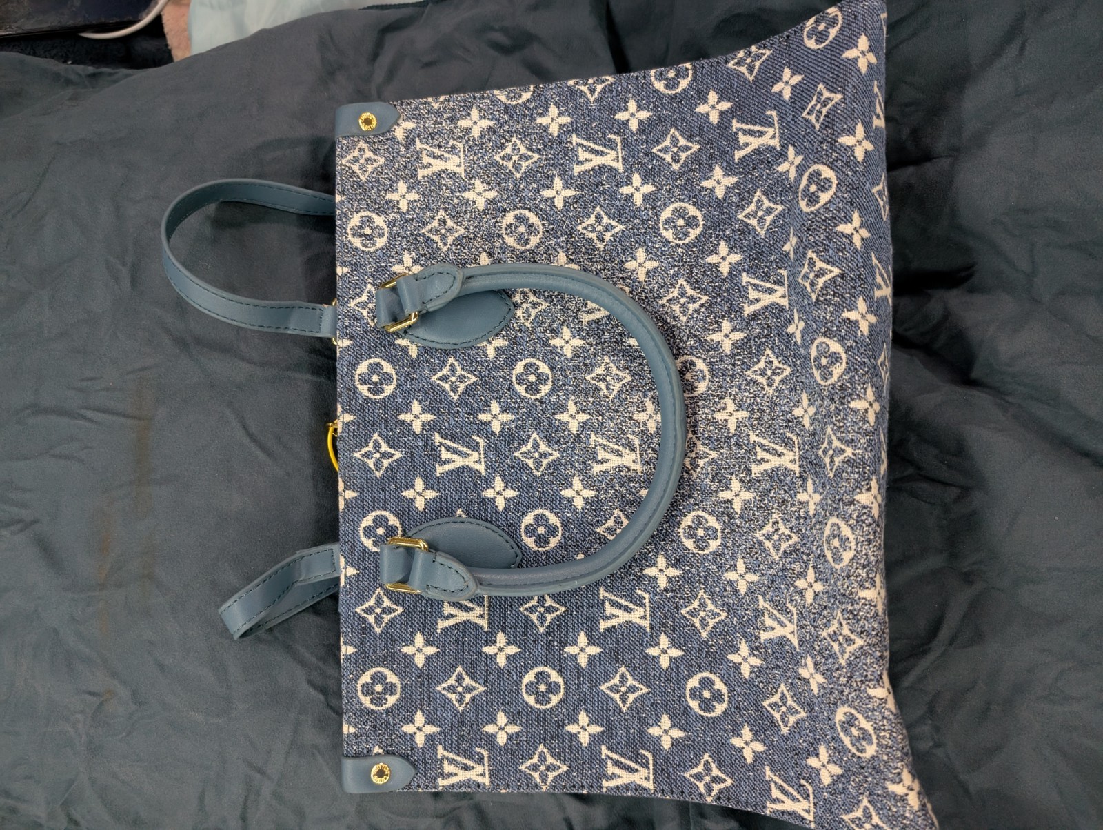 Louis Vuitton Onthego Tote MM Blue Leather