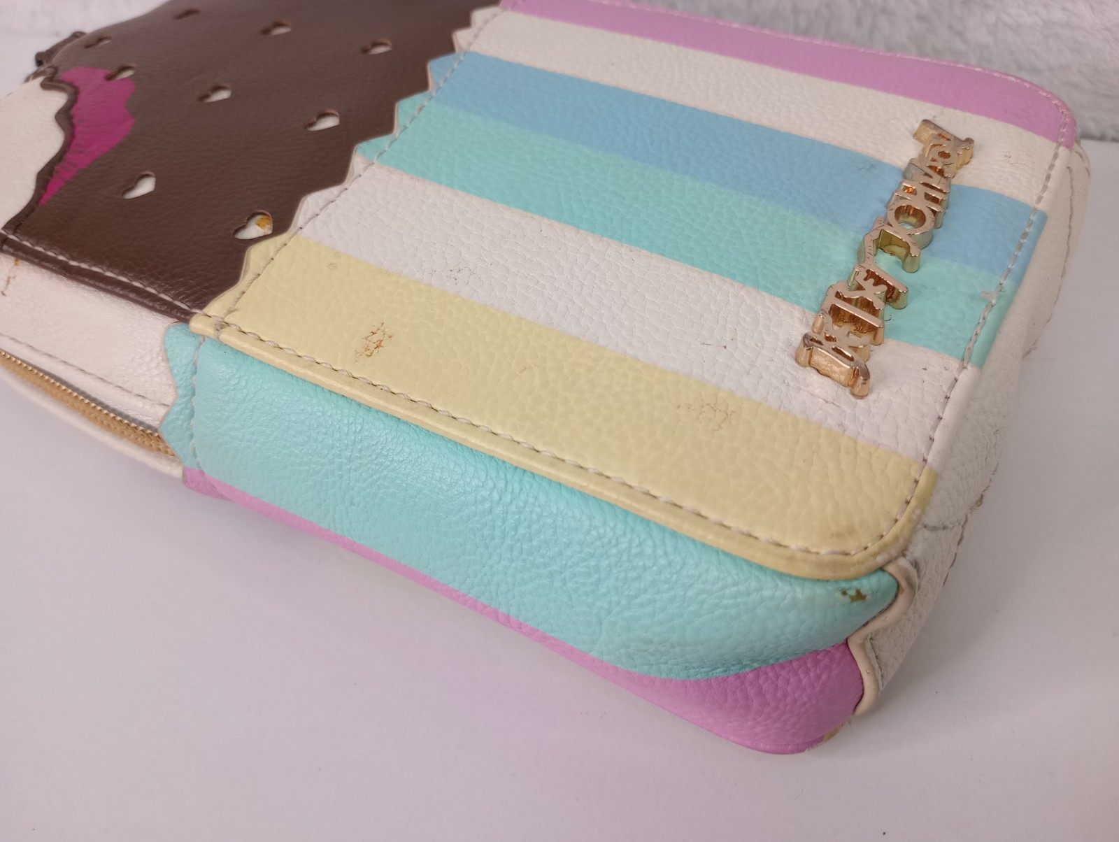 Betsey Johnson Ice Cream Sandwhich Wristlet Brown Gold Chain BJ56035H 7.5″ READ