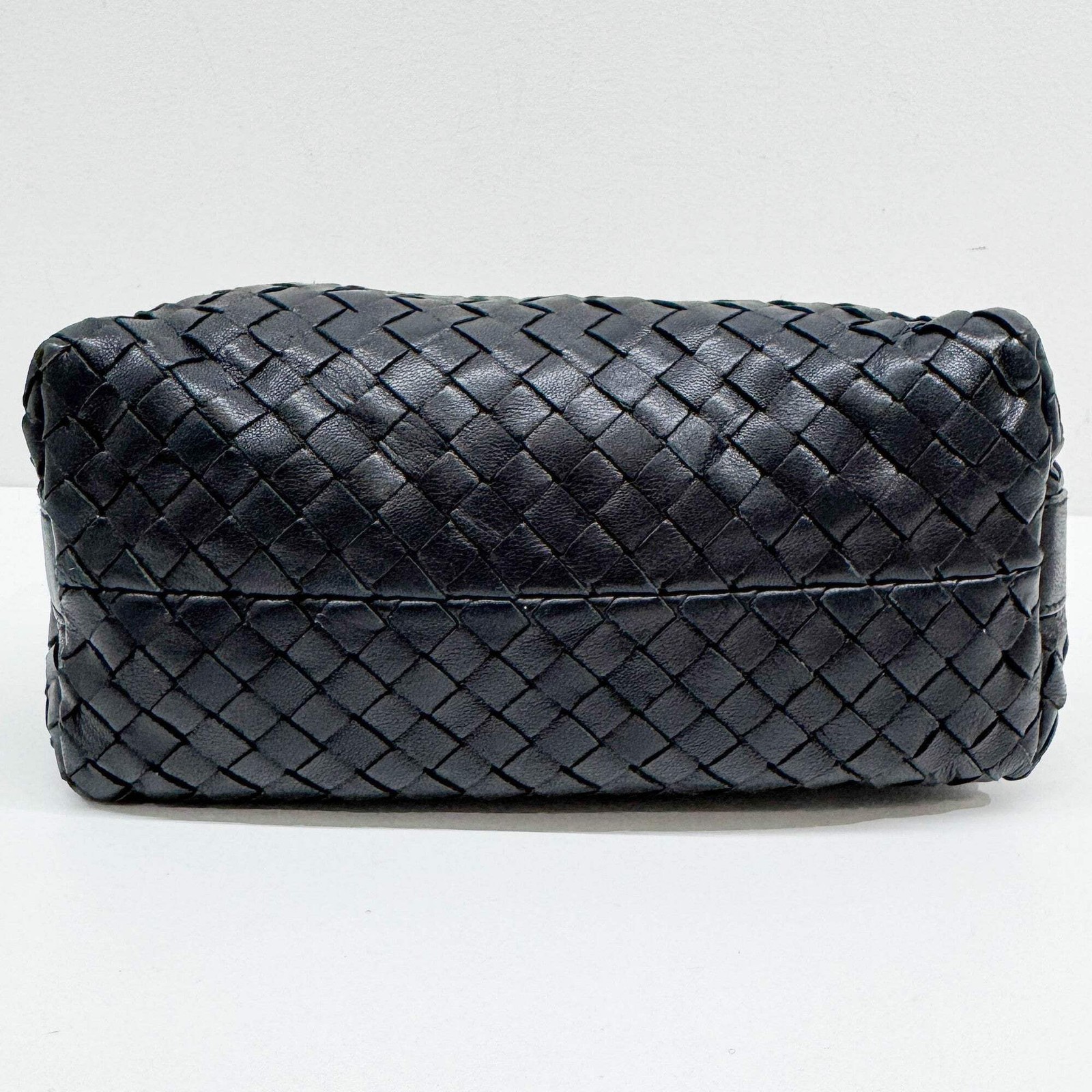 BOTTEGA VENETA Intrecciato Black Leather Pouch Hand Bag