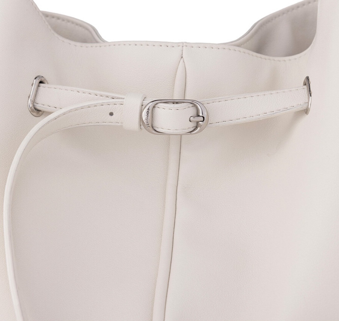 LOEUVRE Plie Shoulder Bag Medium Sand Ivory FA6SB365-MJ