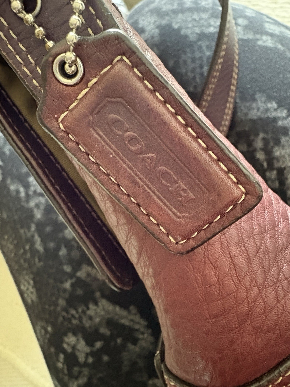 Coach Pebbled Burgundy Turn Lock Shoulder Bag w/ Detachable Strap, Silver