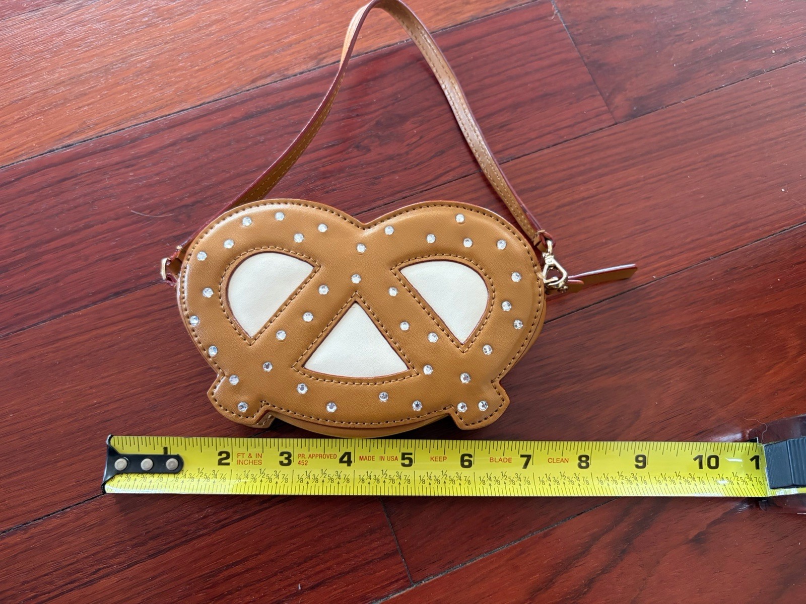 Kate Spade 2018 FAR FROM THE TREE Collection Leather Crystal 3D PRETZEL Wristlet