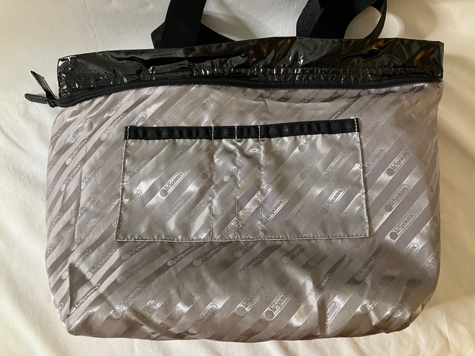 LeSportsac solid Black Shine puffy quilted medium tote bag, EUC!