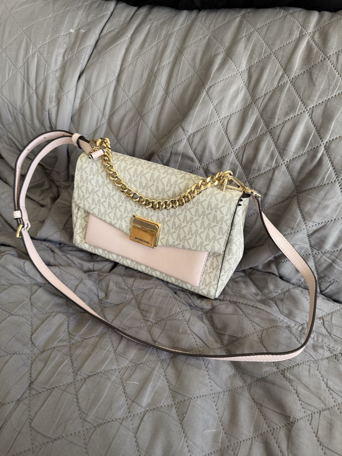 Michael Kors Leather Lita Medium Two Tone Logo Crossbody Bag Pink And White