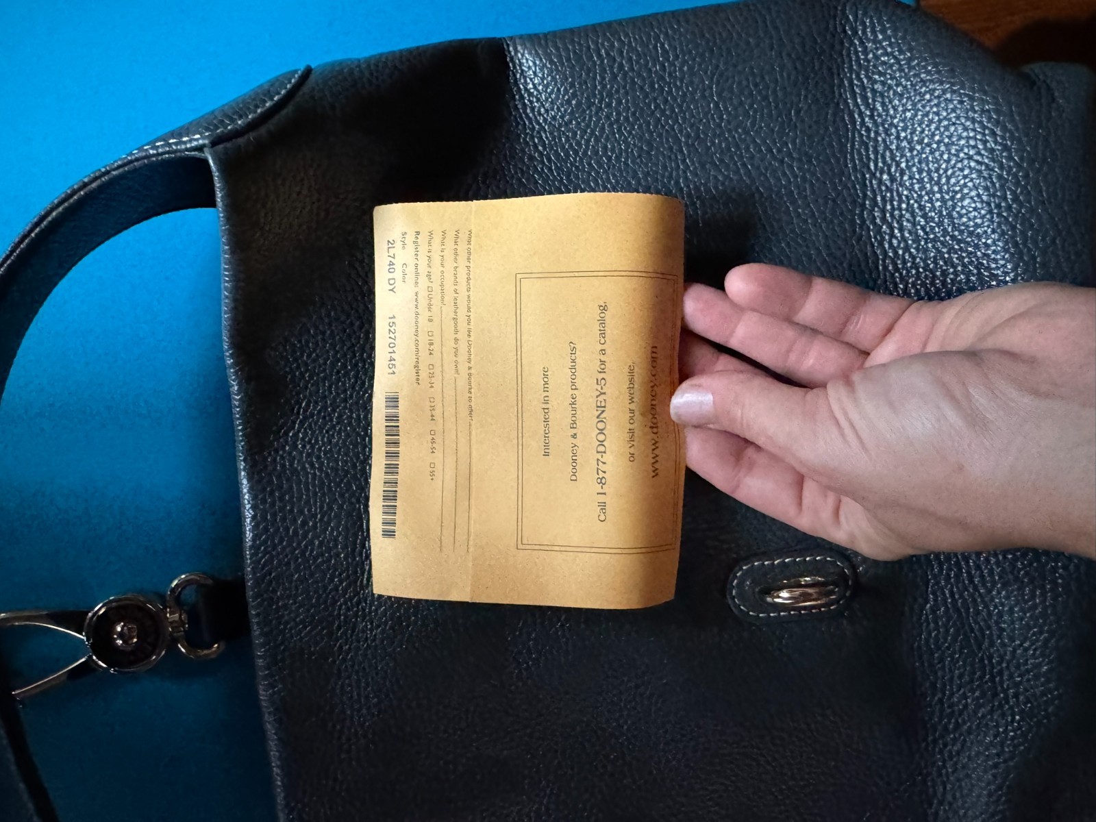 VINTAGE DOONEY & BOURKE LOGO LOCK SHOULDER 2L740 BLACK PEBBLE LEATHER EUC