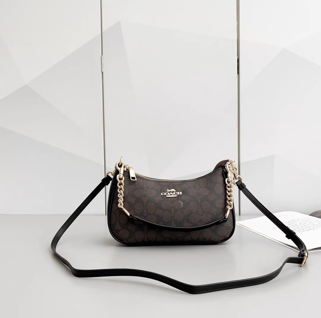 Coach CV933 Terry Signature Canvas Shoulder Bag IMXAQ – Iconic Style