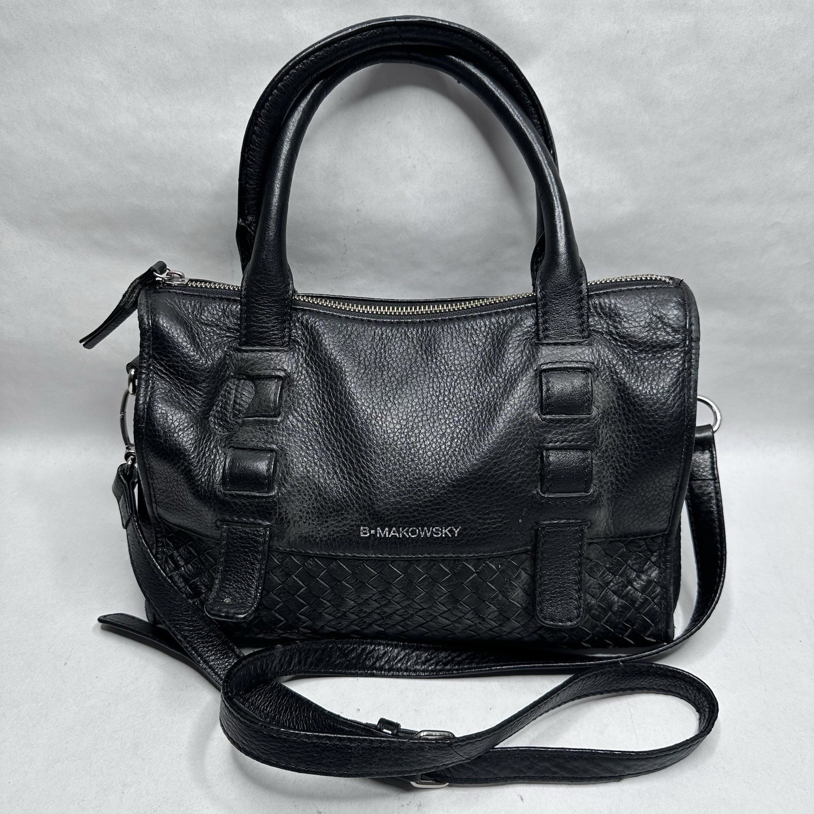 B Makowsky Shoulder Handbag Black Leather Double Handles Leopard Print Interior