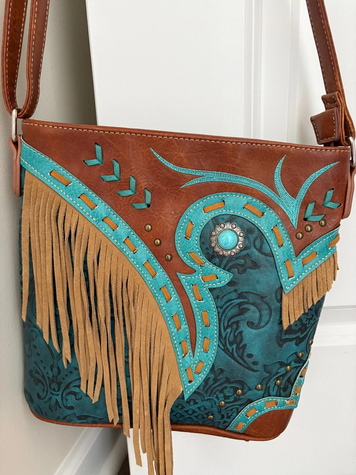 WESTERN – COWGIRL Fringe Cross Body PURSE Brown Turquoise CONCEAL CARRY Bag