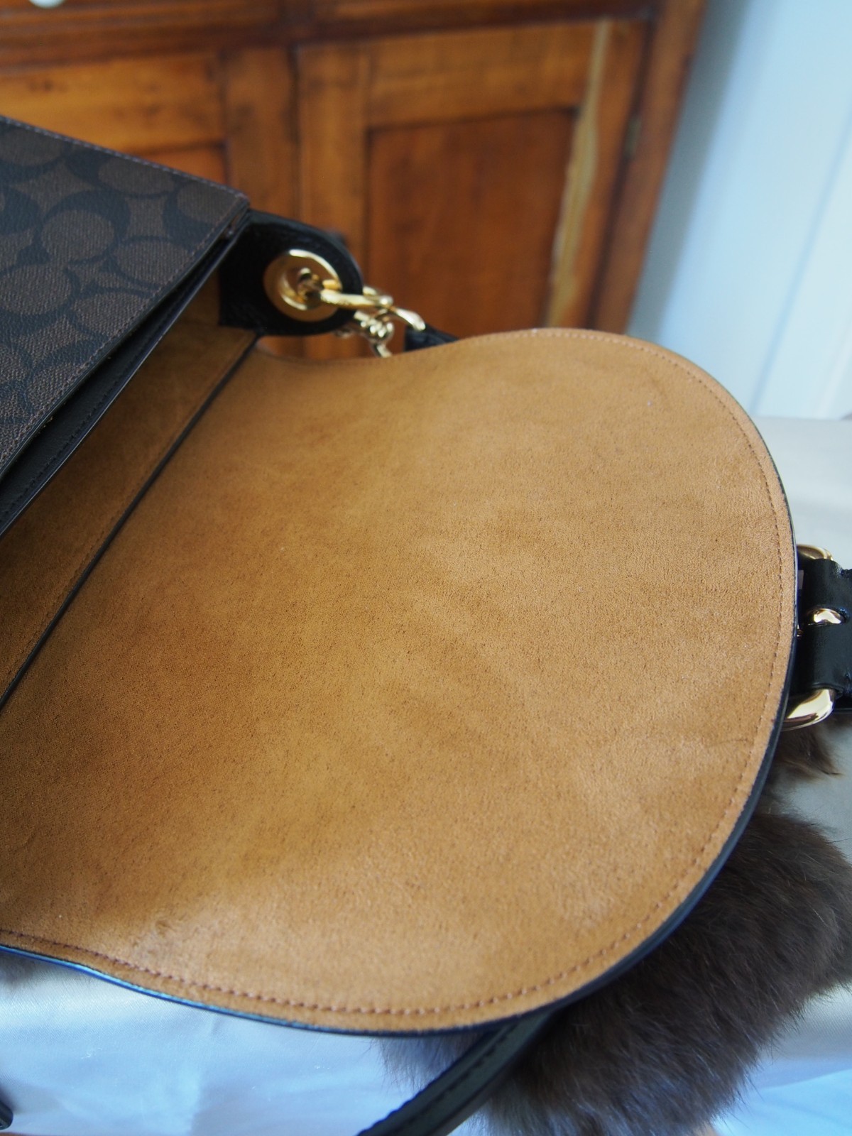 Coach Kleo Shoulder Bag Signature Canvas Brown w/ Black Suede Gold Hardware