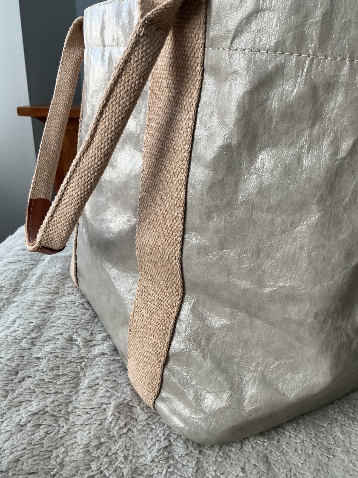 UASHMAMA® Carryall Tote Bag Gray Brown Washable Paper Retail $189