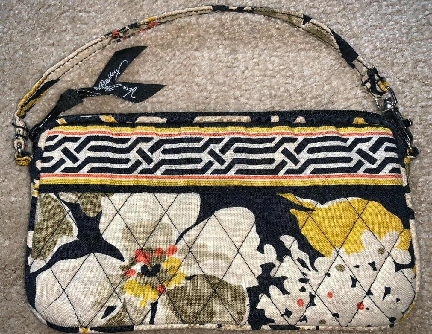 VERA BRADLEY DOGWOOD FLOWER BLACK WHITE WALLET PURSE CLUTCH WRISTLET