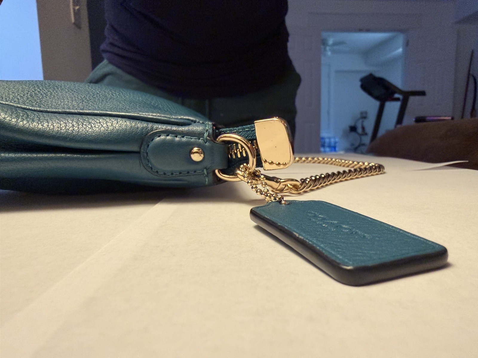 Coach Carrie Blue Teal Pebbled Leather Cross Body w/Chain No Shoulder Strap