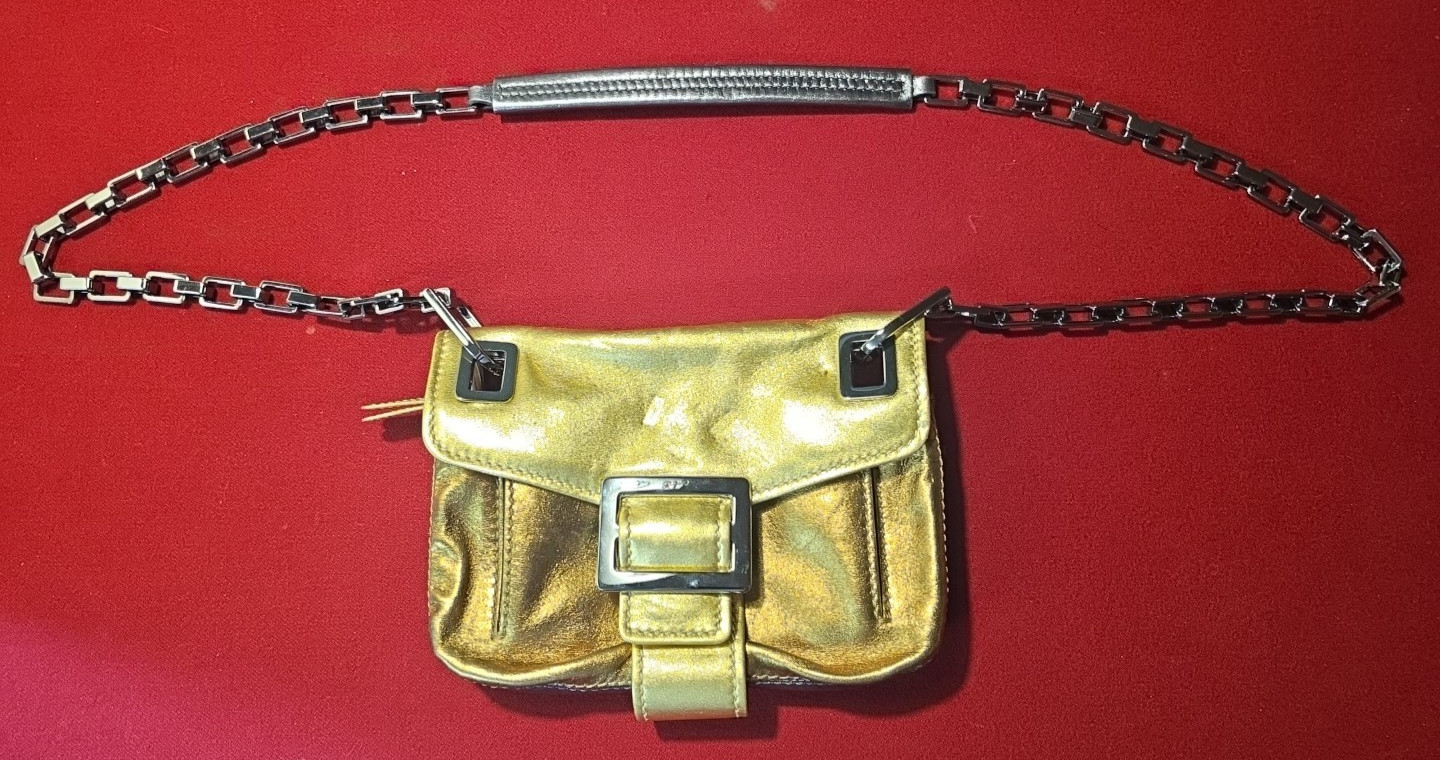 Roger Vivier Gold Leather Shoulder Bag Chrome Chain Italy Gorgeous Sophisticate