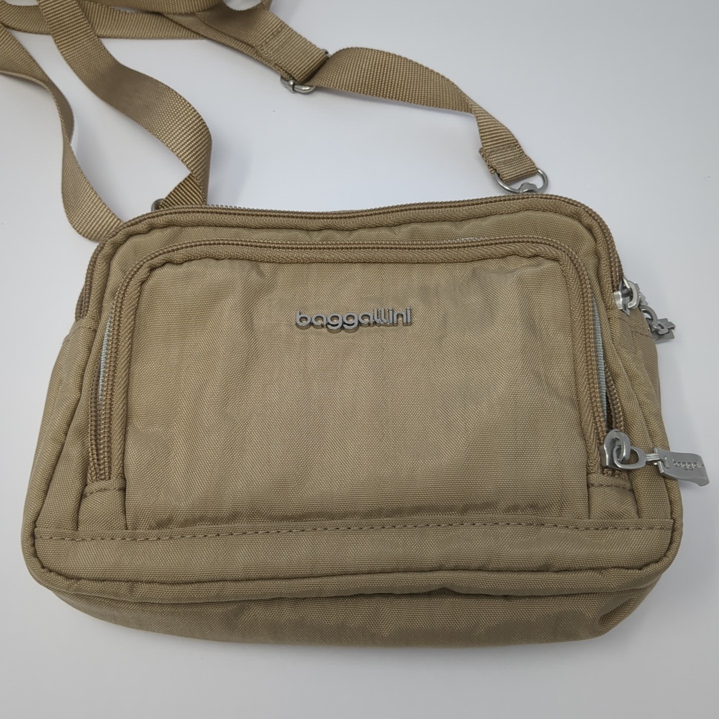 Bagggallini Trifecta 8”x6” RFID Crossbody Wallet, Belt Bag – Moonrock