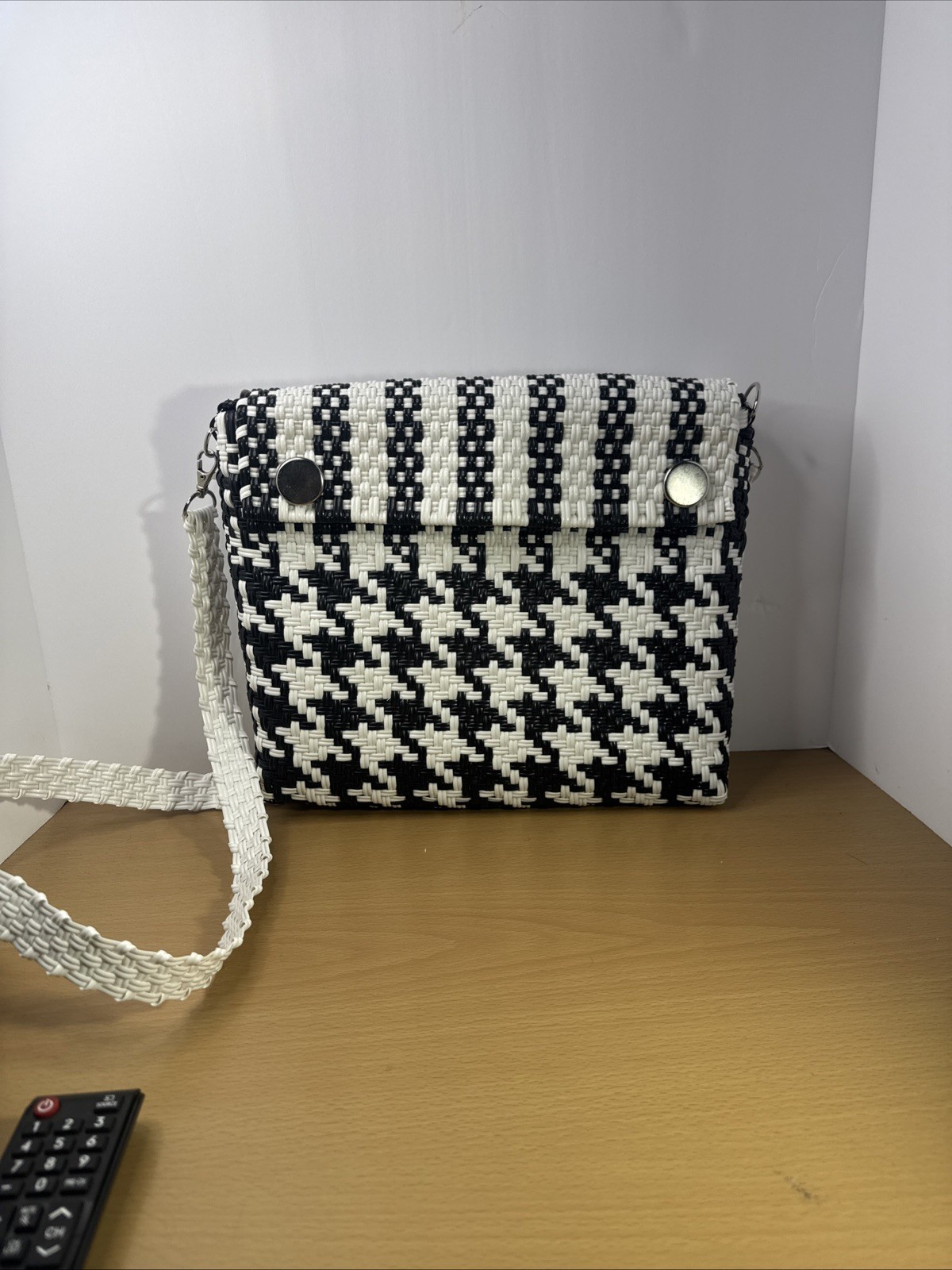 Stylish Woven Cross Body Purse