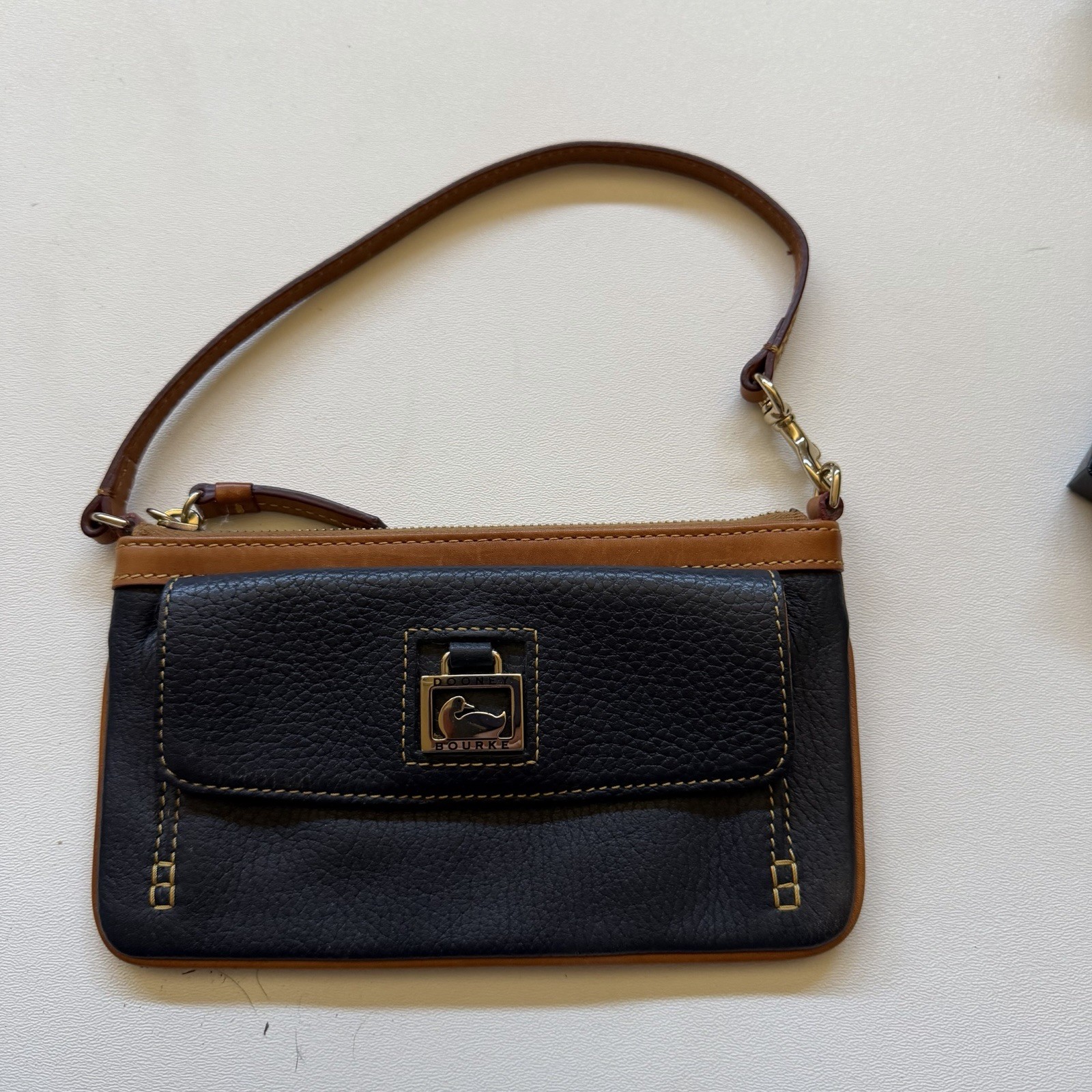 Dooney & Bourke Wristlet Navy Pebbled Leather-Tan Front Pocket Purse 4.5 X 8