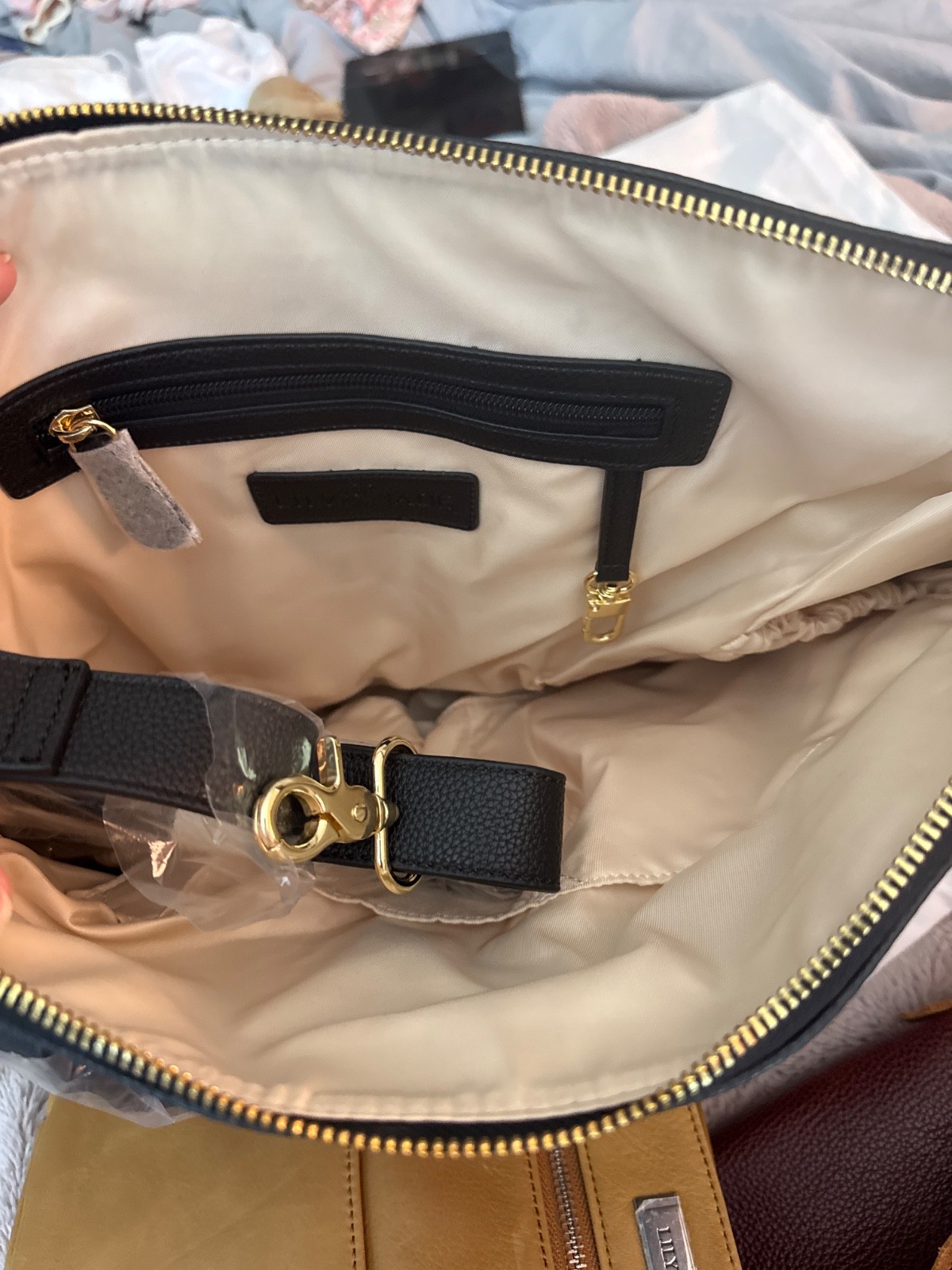 Black lily jade Marie vegan bag