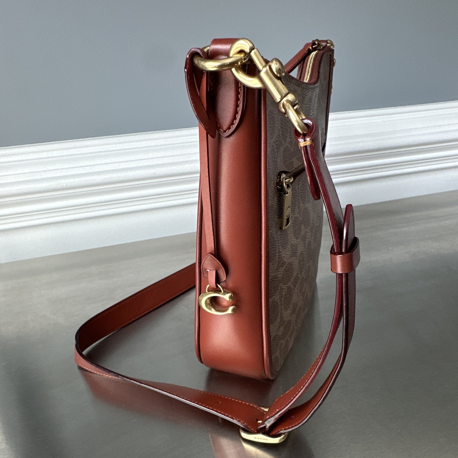 Coach Signature Crossbody Bag Logo Medium Brown Rust C8487 Zip Turn Lock