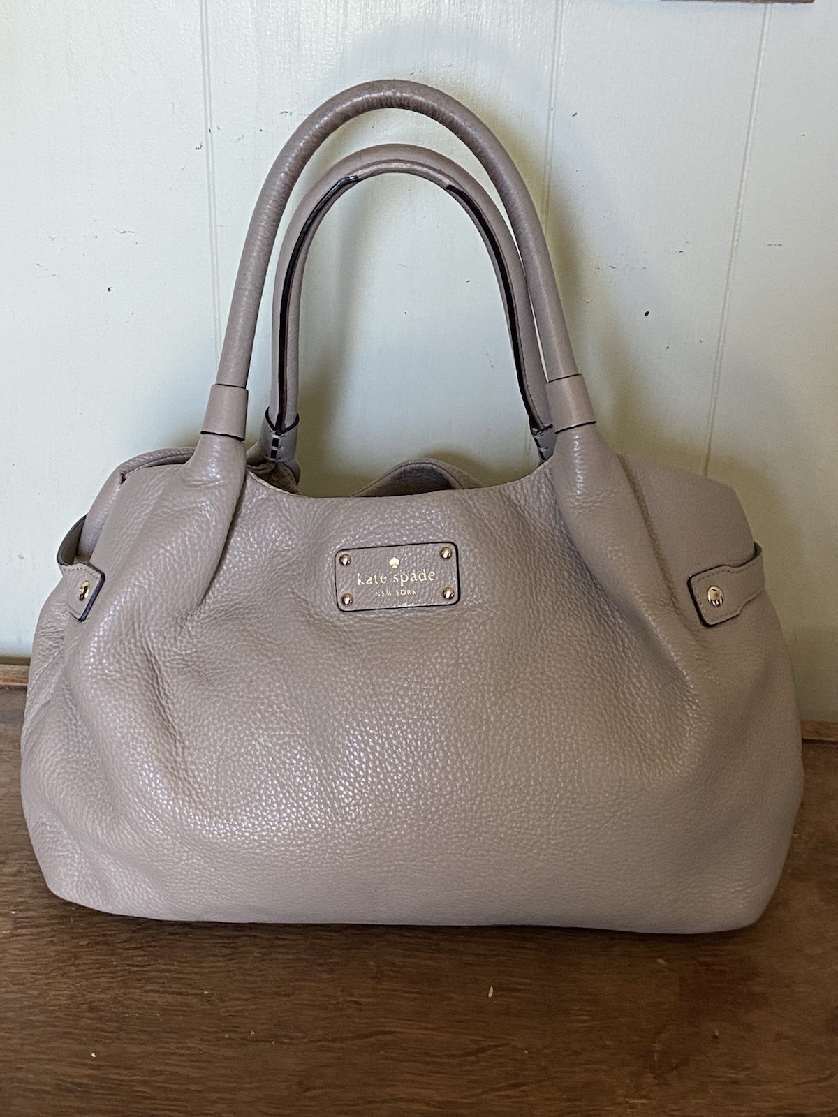 Kate spade Berkshire Road Stevie Satchel Taupe Leather Slouchy Neutral
