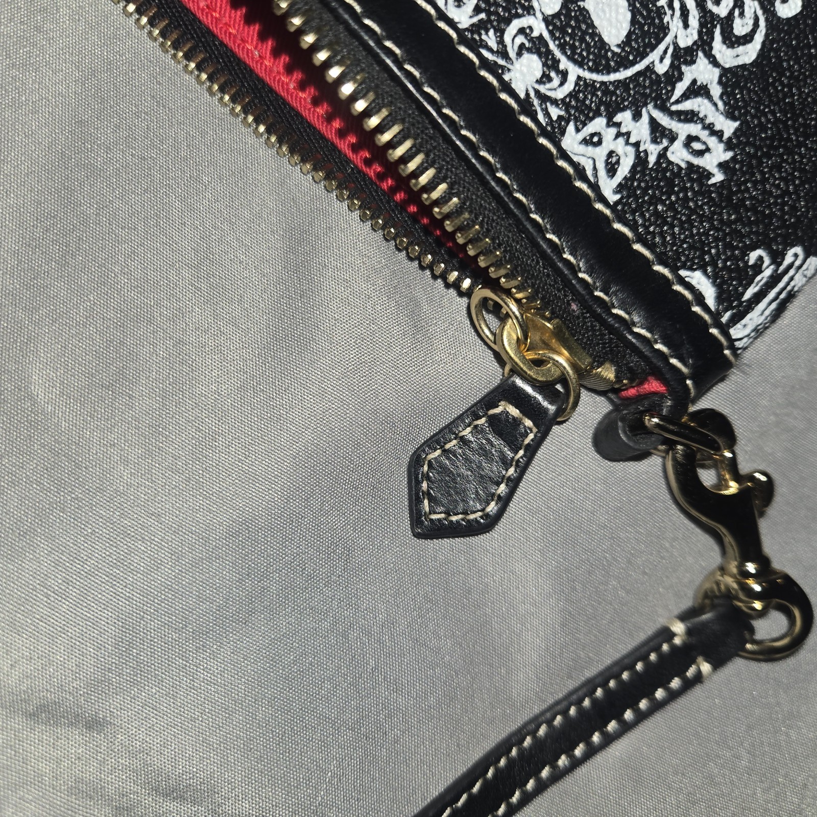 Disney Jack Skellington Wristlet Zip Pouch Black/White Red Lining Gold HW