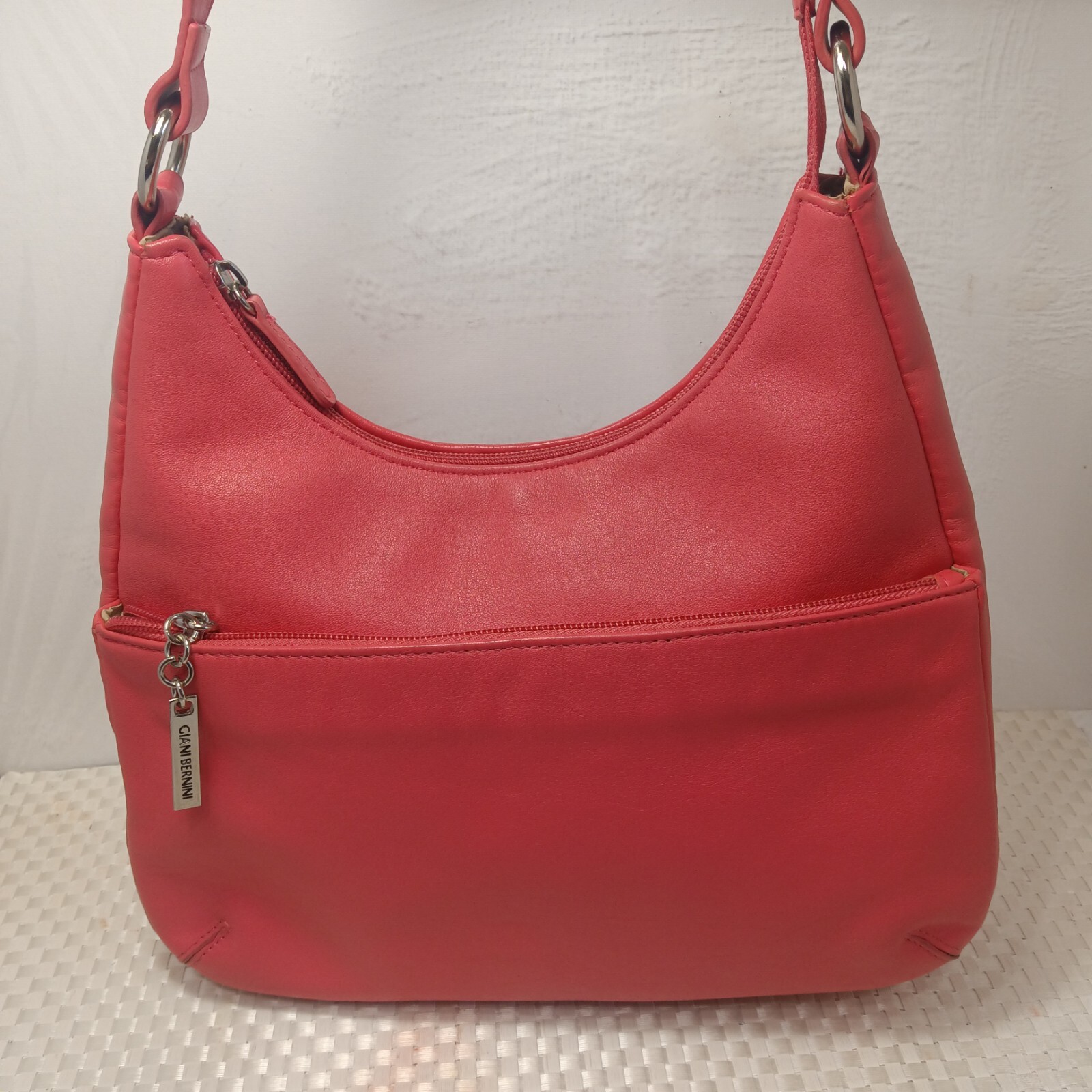 Giani Bernini Italian Nappa leather peach shoulder strap handbag. EUC