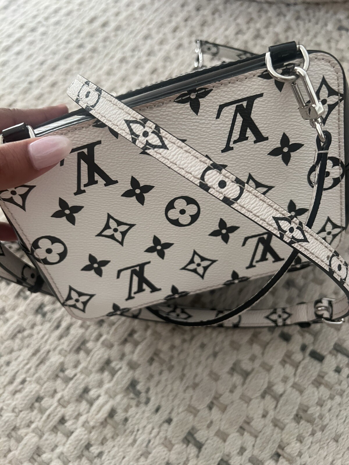 Louis Vuitton Hot Springs Backpack MINI M53637 Monochrome Vernis 8.26×8.07inch