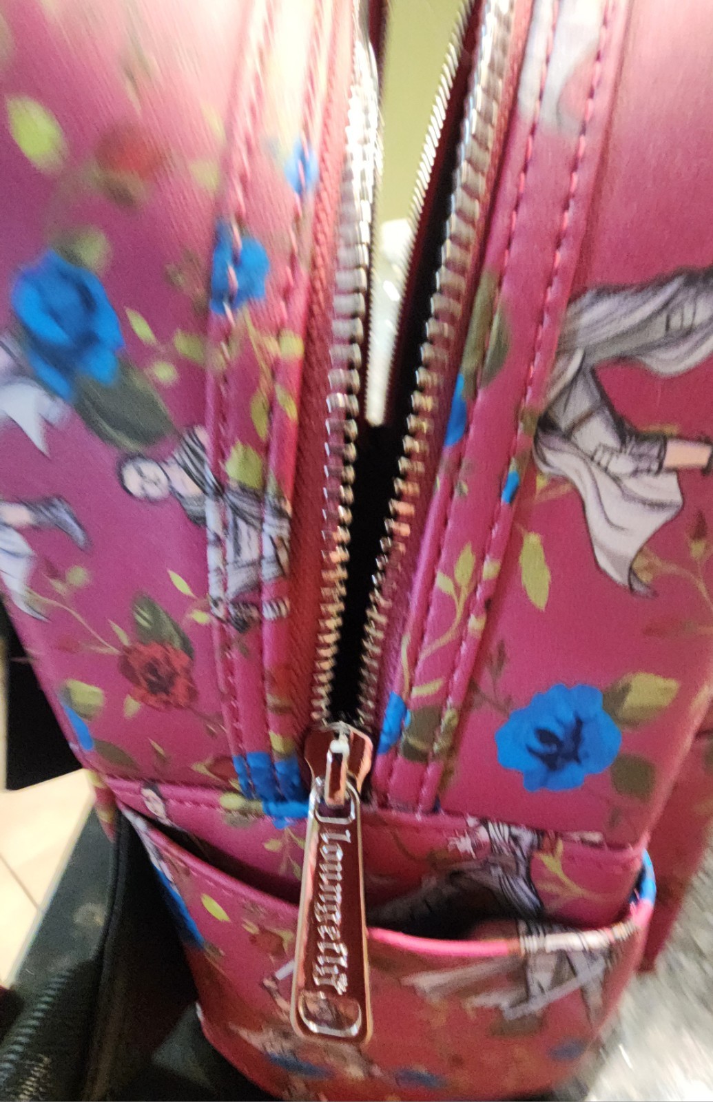 NEW W/TAG 💕Loungefly Disney Star Wars Pink Mini Backpack