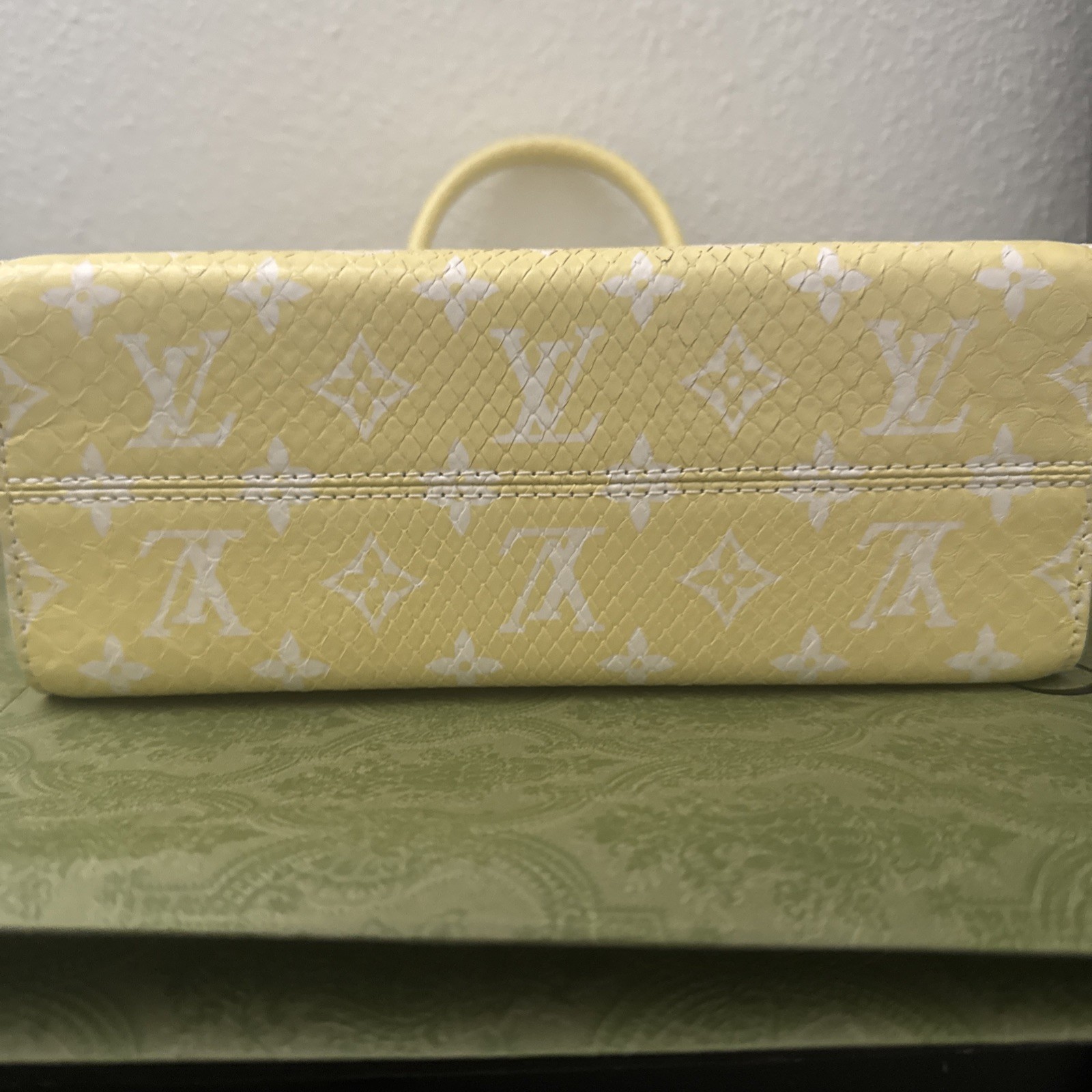 Ebay Live Listings – 51633 Louis Vuitton Yellow & White Full Python OnTheGo PM