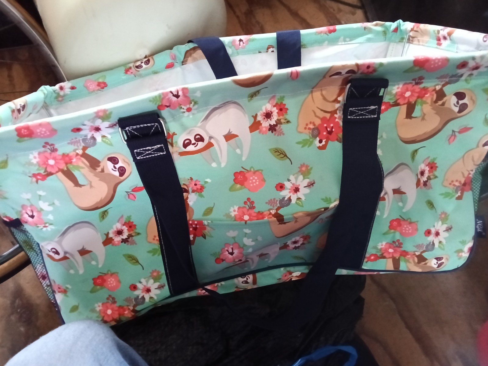 Rare Print Sloth Life NGIL Large Utility Collapsible Bag New Beach Or Picnic
