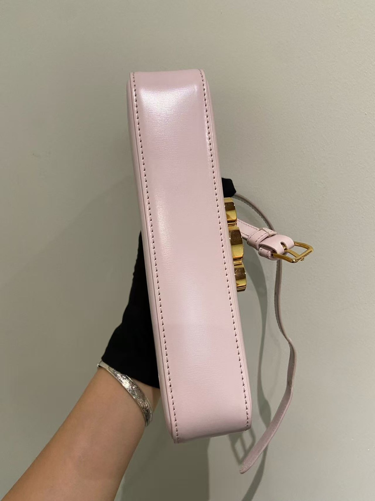 CELINE Triomphe Shoulder Bag Sakura Pink Shiny Calfskin Gold Hardware Auth