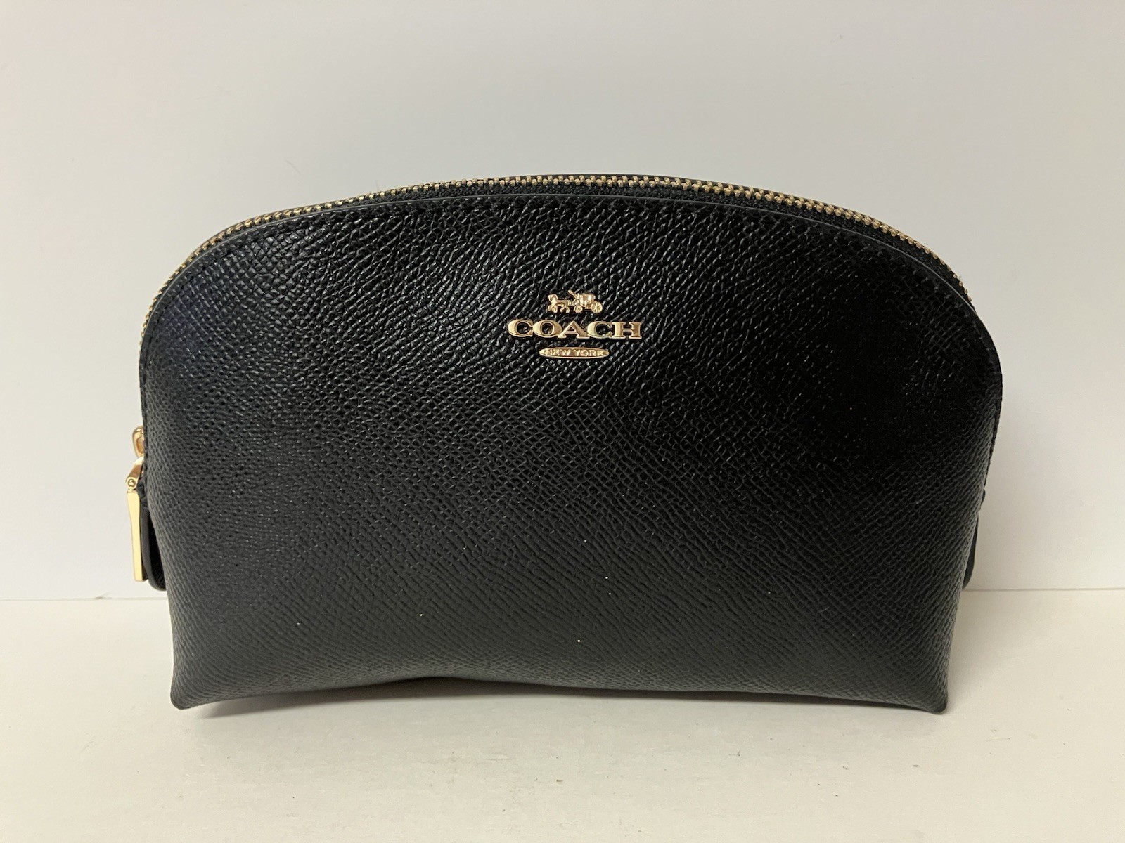 Coach Pebbled Leather Cosmetic Case 57844 Travel Dome Pouch Black EXCELLENT