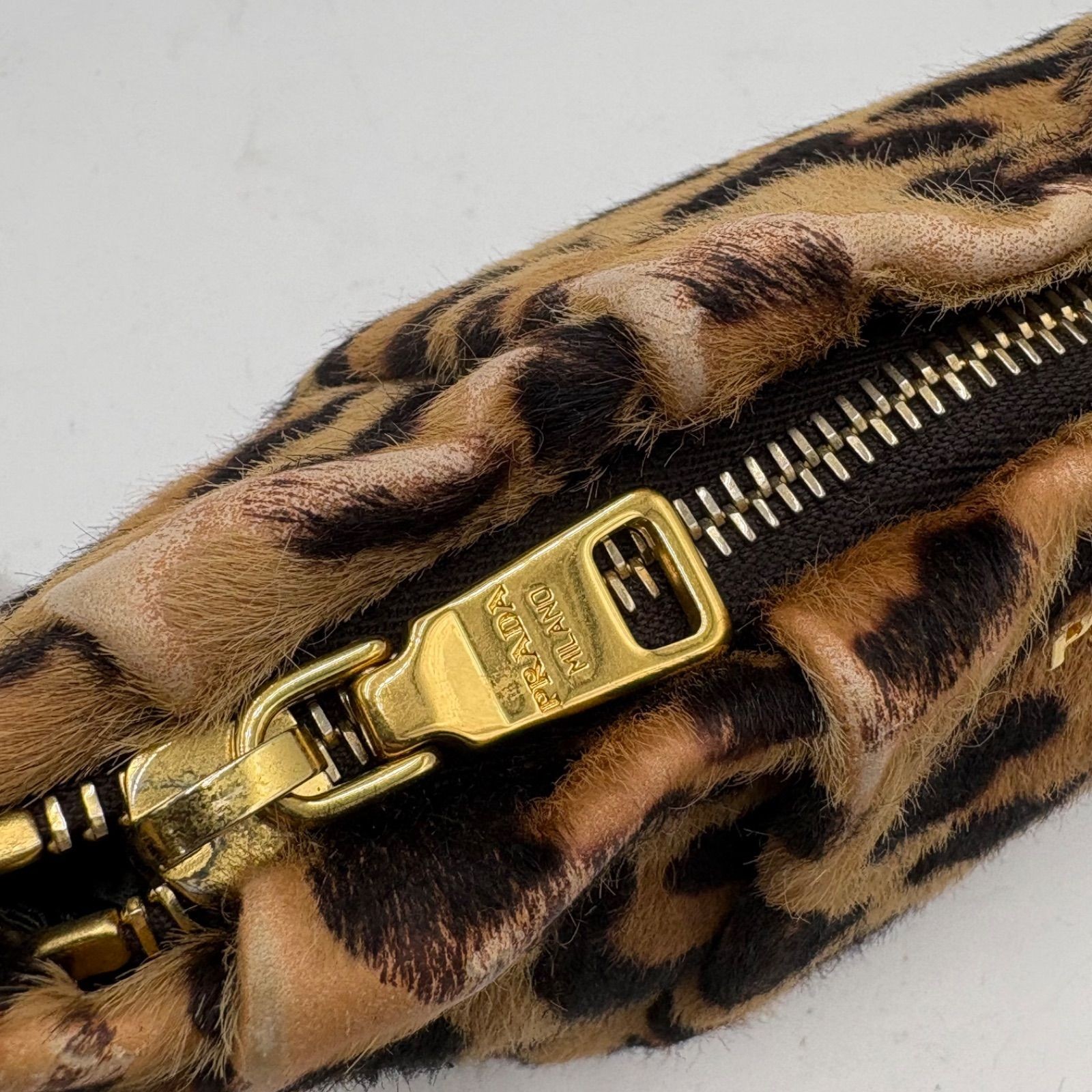 Auth PRADA Calf hair Leopard-Print Mini Pouch, Clutch Bag, Handbag 2Y10469