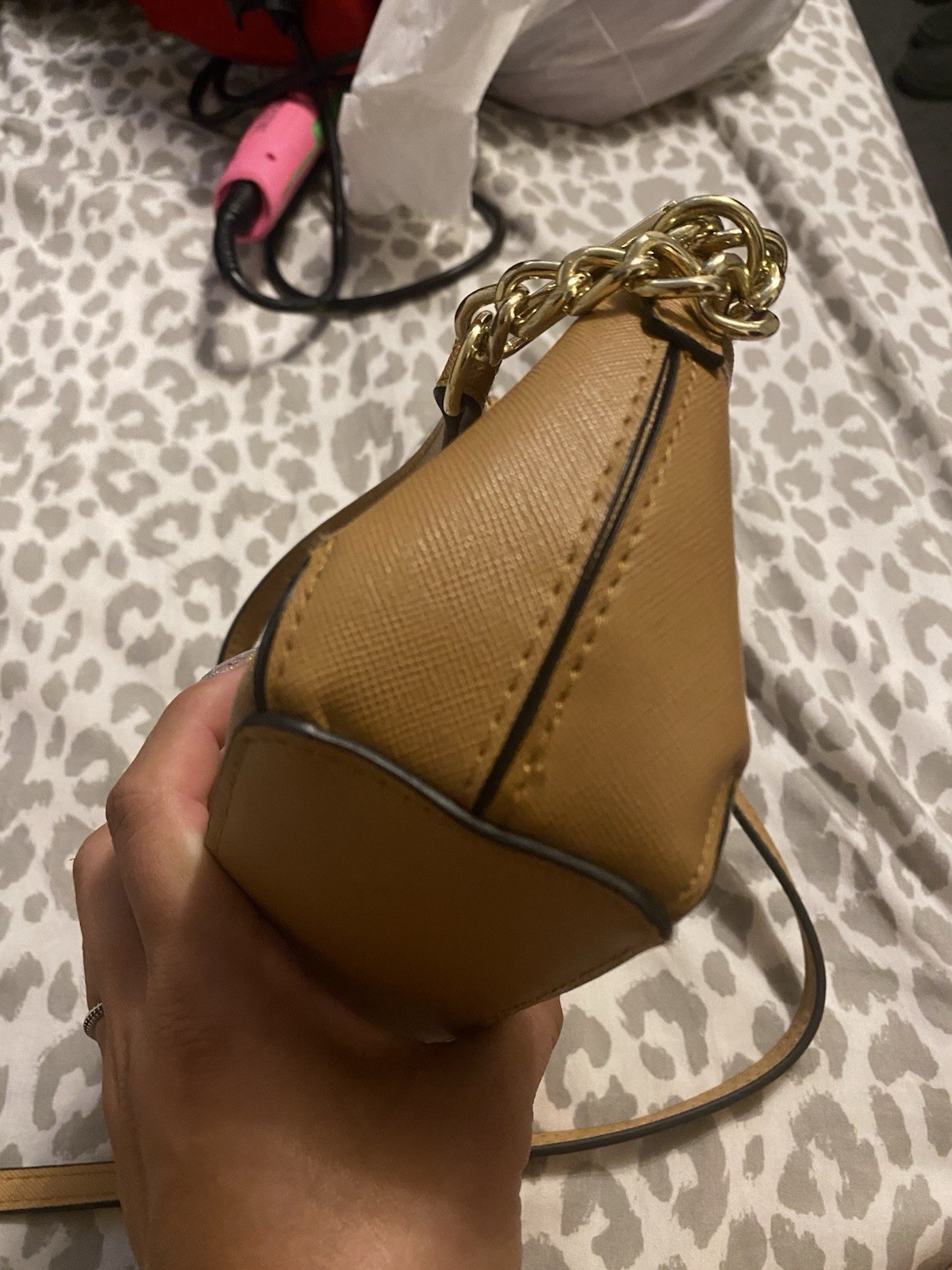 Steve Madden Tan Small Crescent Crossbody Bag Gold Hardware Zip Charm Lined