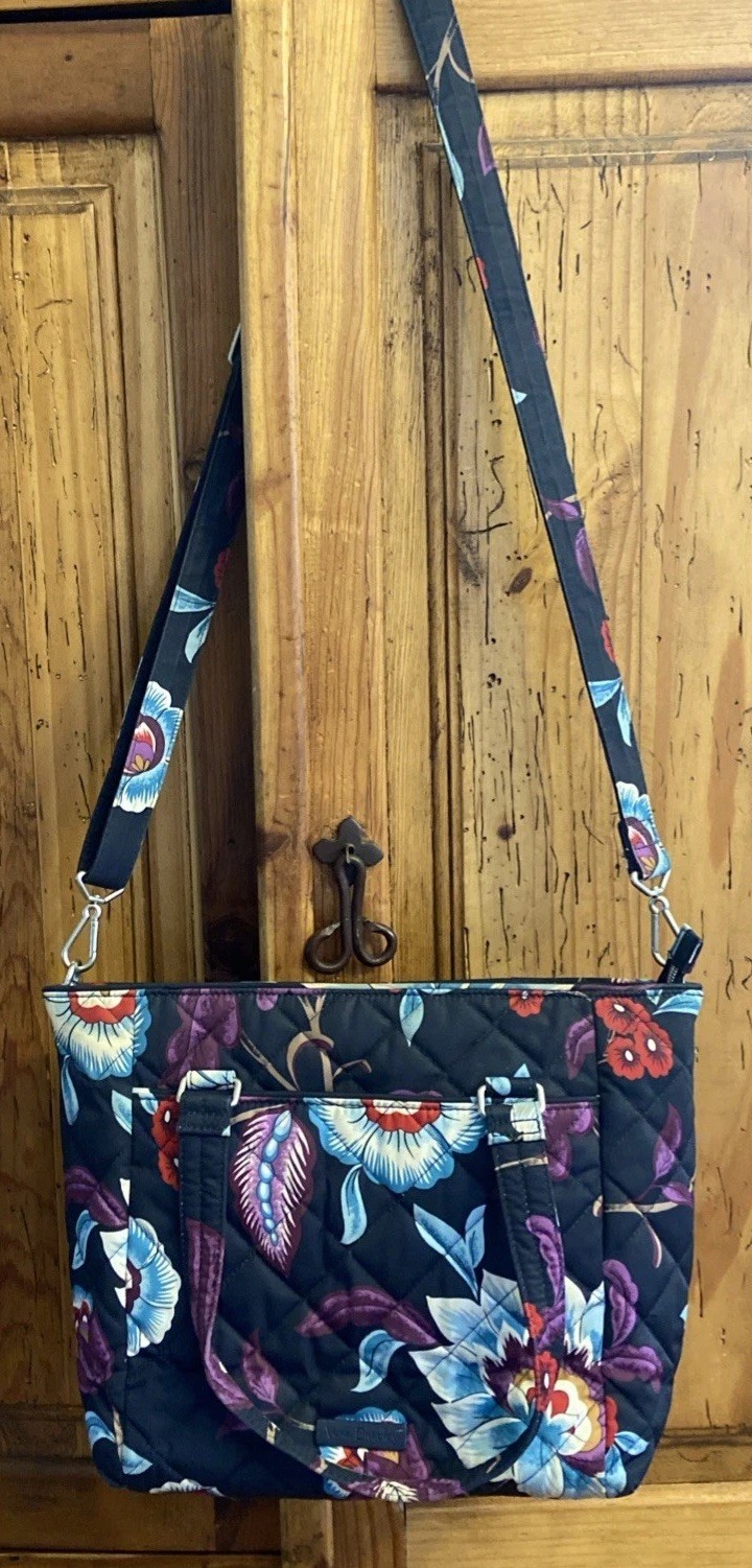 Vera Bradley Crossbody/Hand Bag Mayfair in Bloom Approx 13 X 9 in. Pre-owned