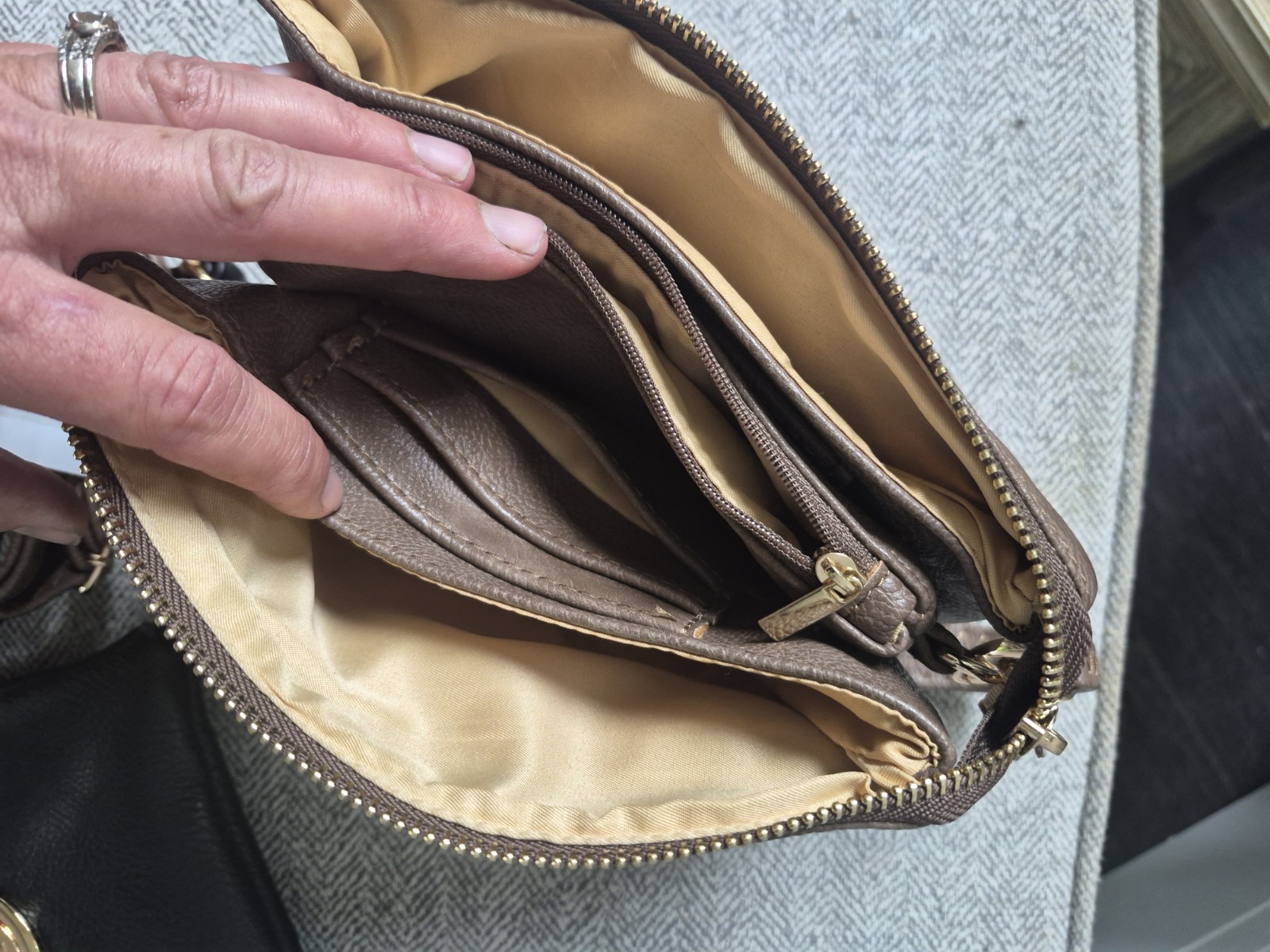 Small Michael Kors Crossbody Brown Gold Handbag