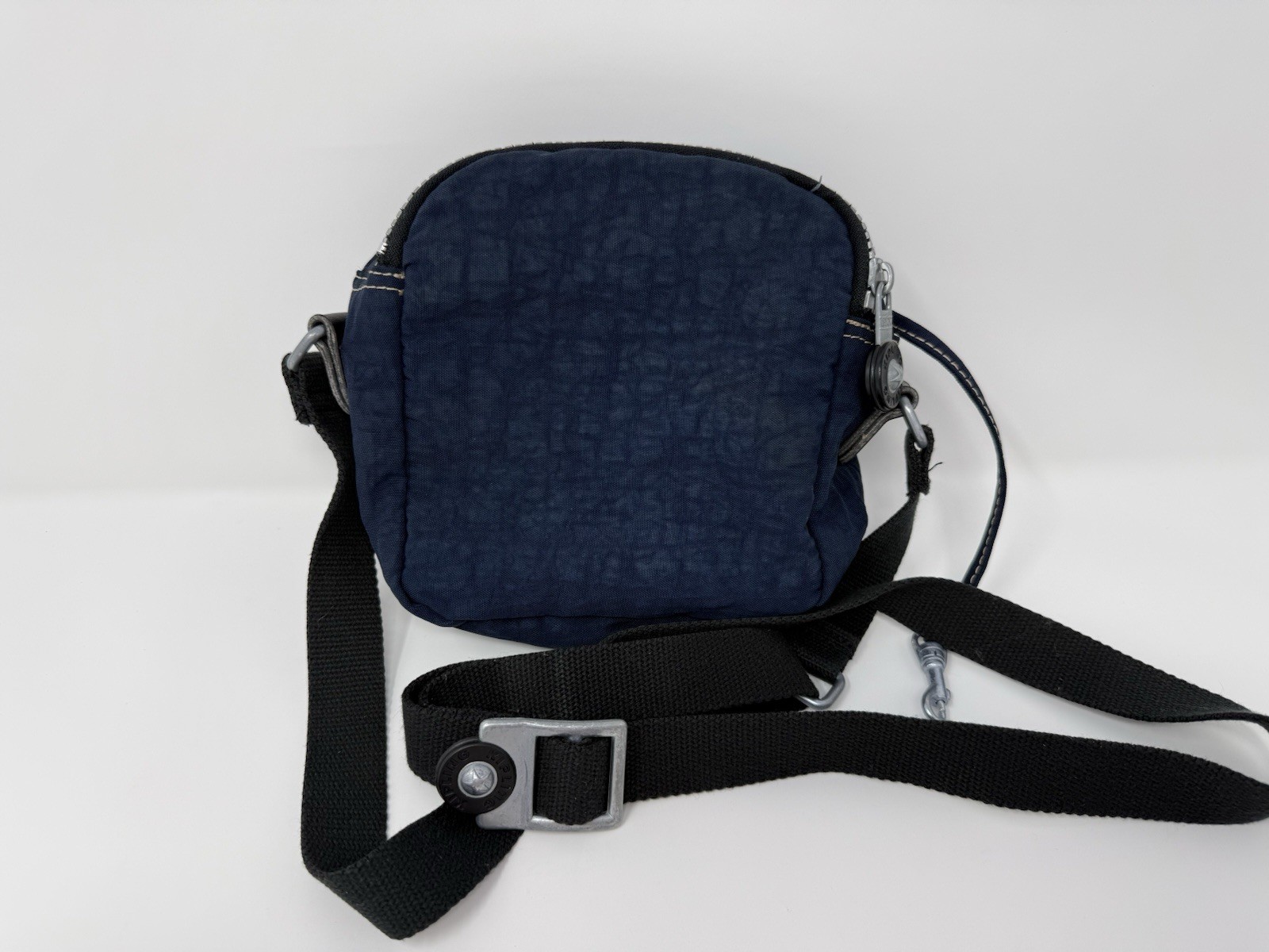 KIP01 Kipling Black Convertible Crossbody Bag – 3 Zipped Pockets 8″x7″