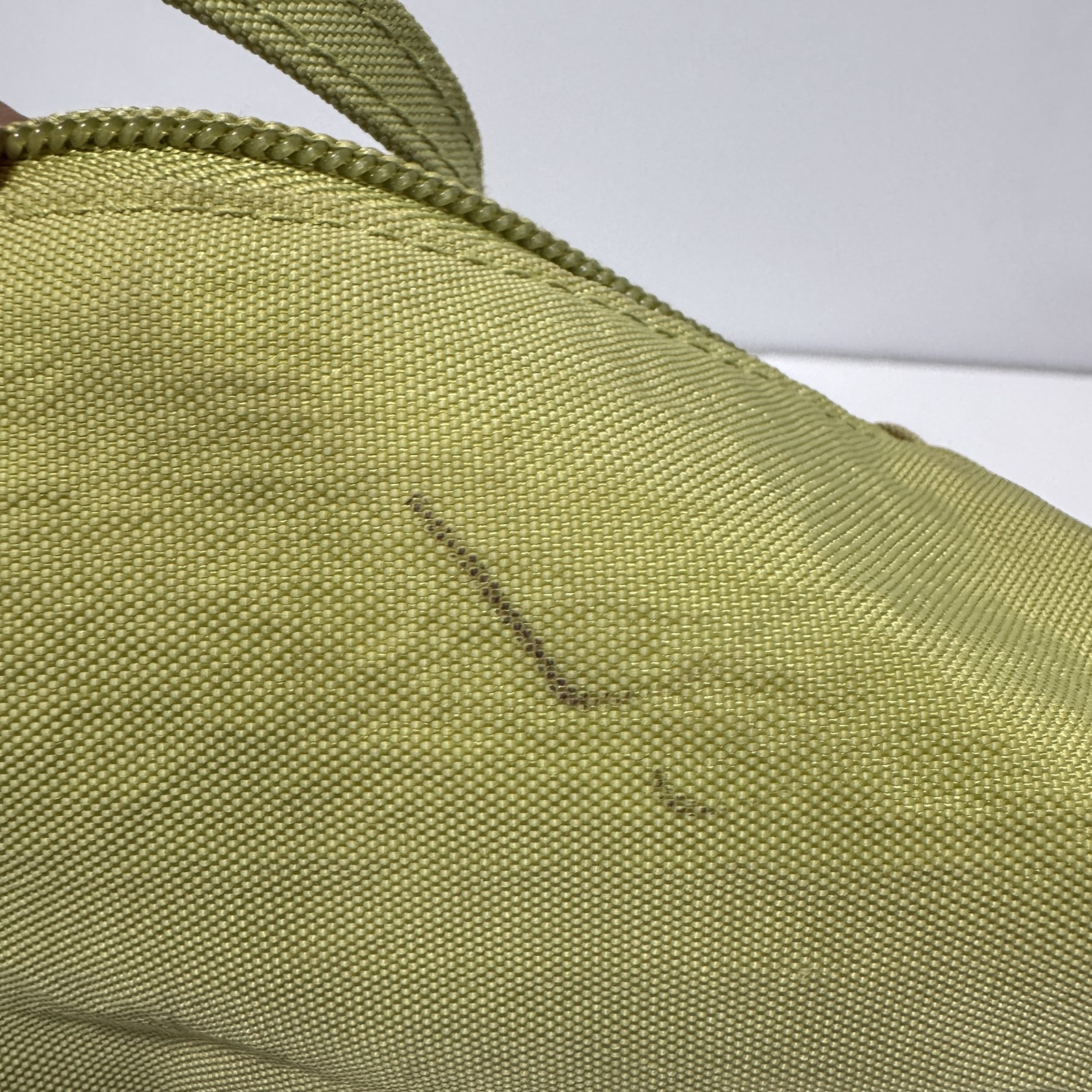 Baggallini Multi-Pocket Crossbody Bag Olive Green Nylon Adjustable Strap Travel