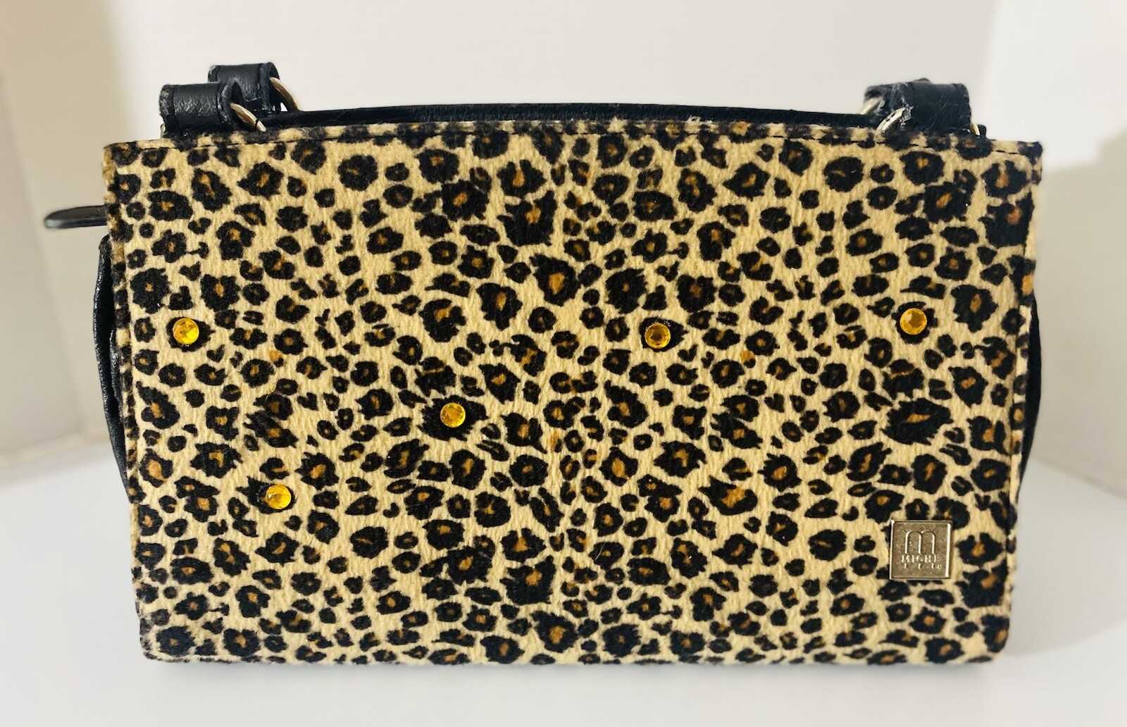 7 in 1. Black Base Shoulder Purse w/Interchangeable Covers. Excellent Condition.