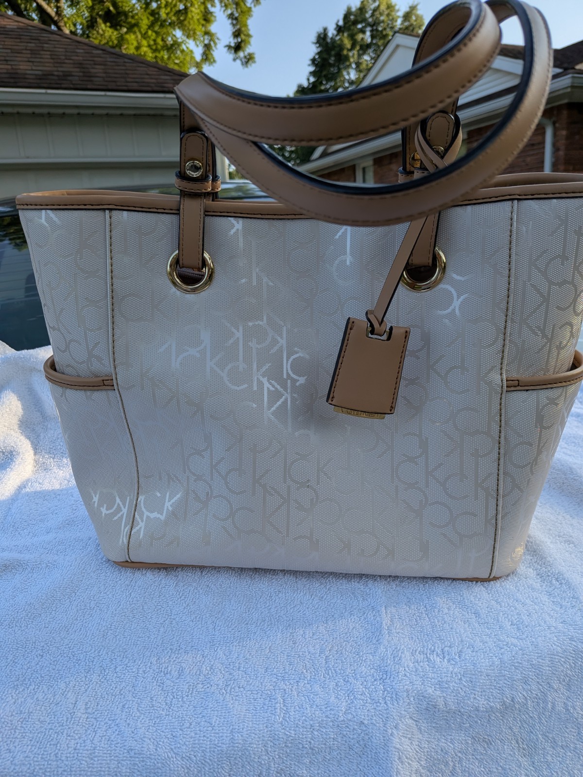 Calvin Klein Beige Monogram Tote Bag Zip Top Gold Hardware Tan Double Handles
